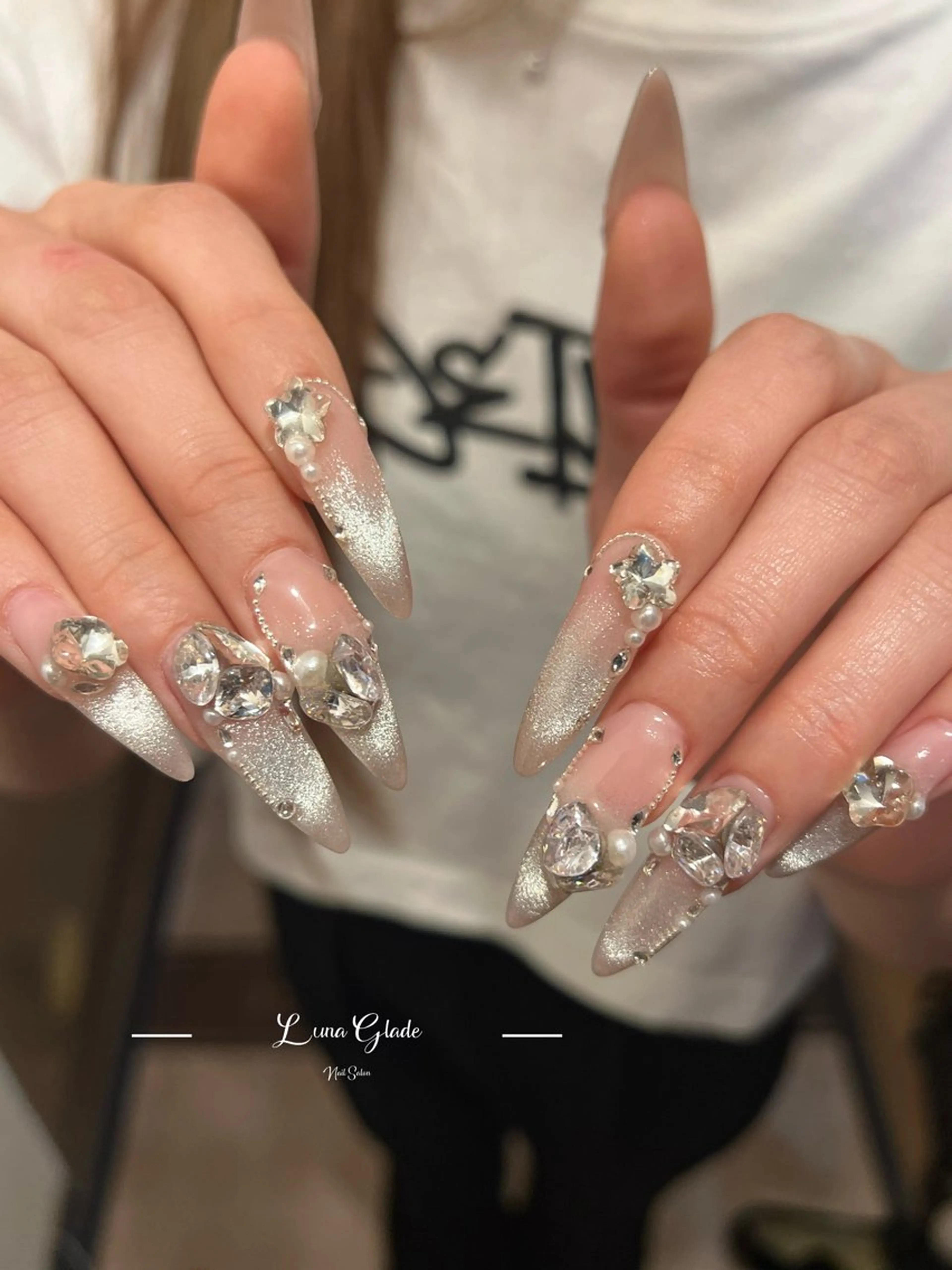 ネイル ハンドネイル Luna Gladeのネイルデザイン