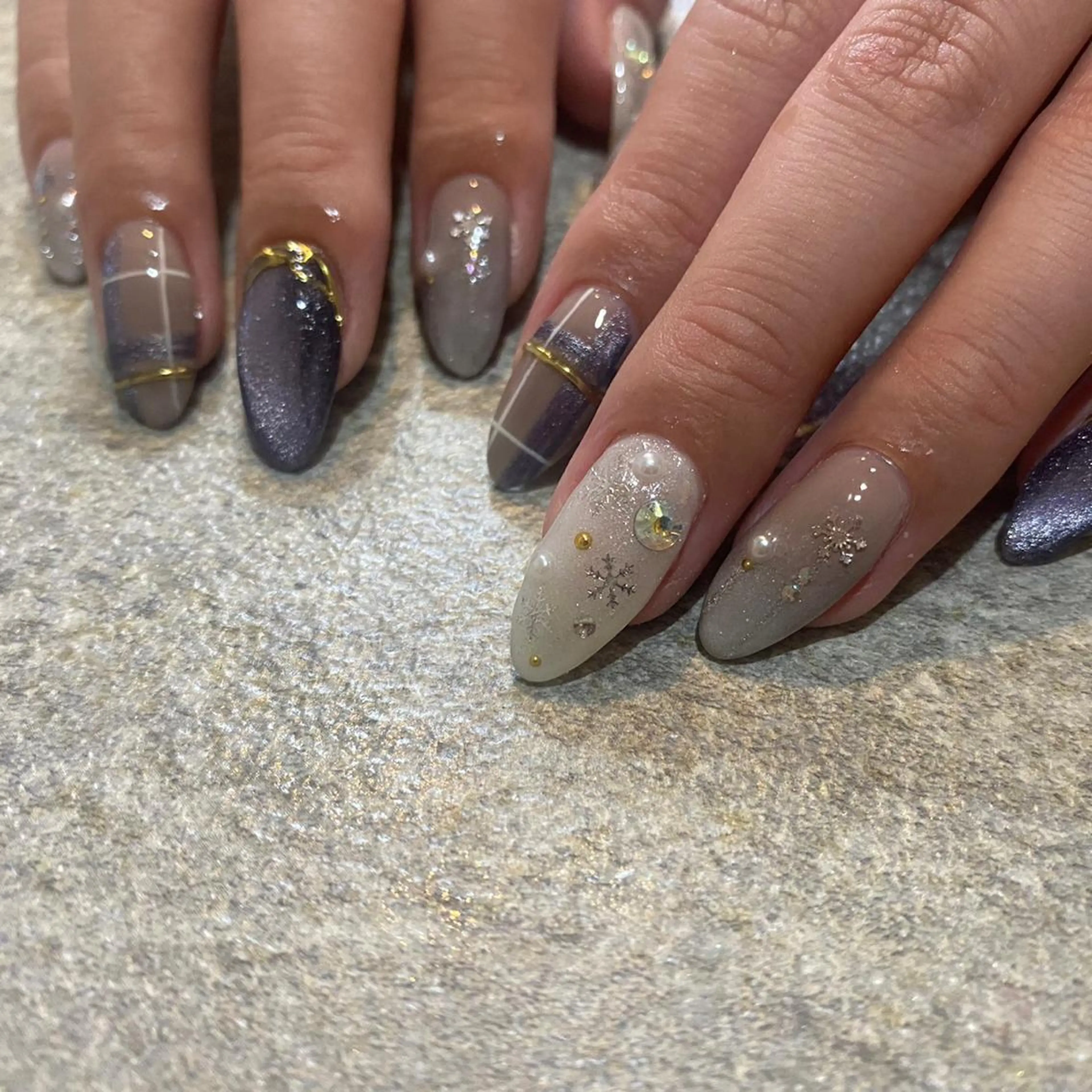 ネイル 冬ネイル 【やり放題専門店】 スカルプ＆長さ出しのネイルデザイン