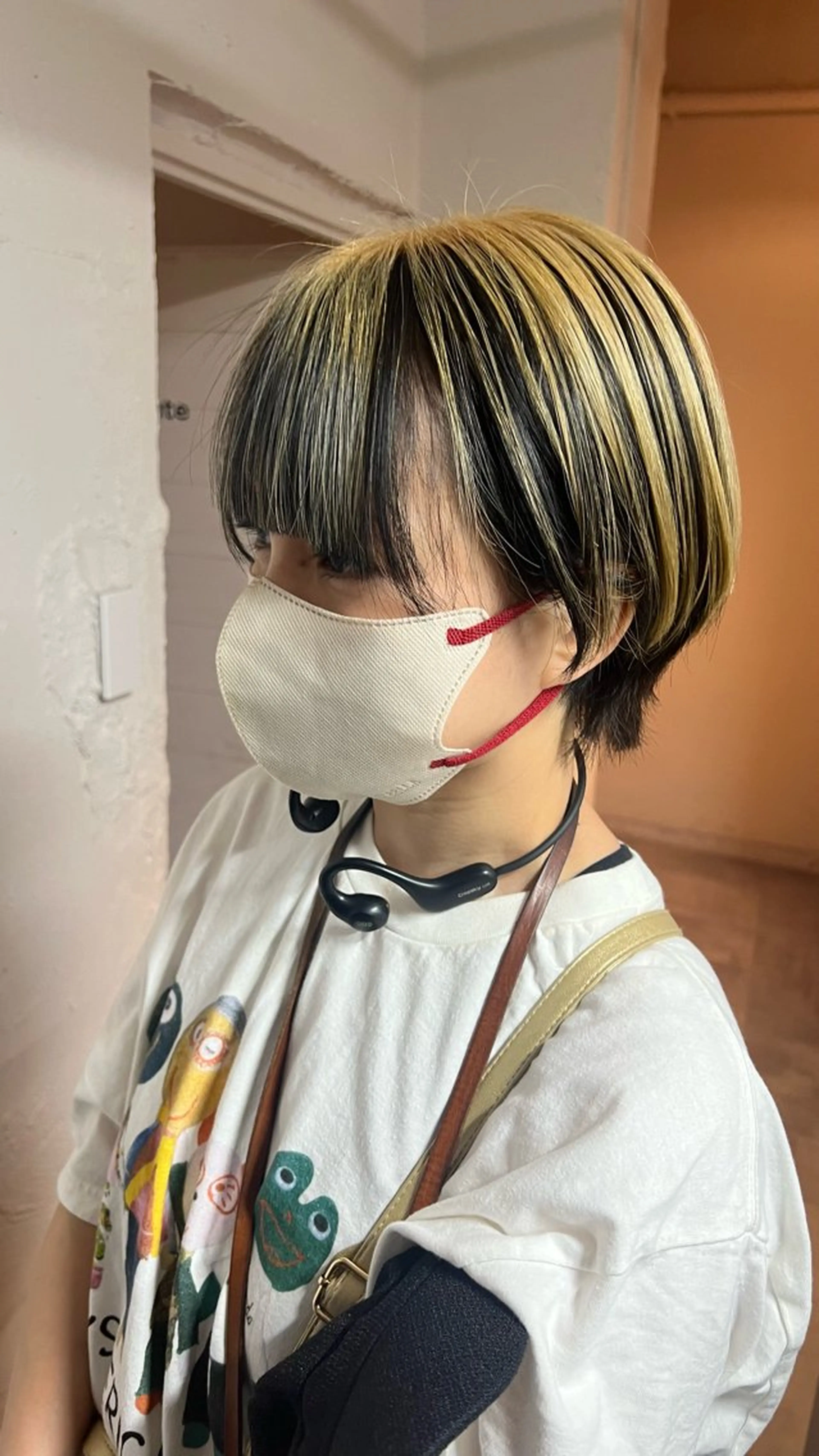 ショート カラー 黒髪 ヘアカラー 🎀tokute ナオ🧸のヘアスタイル