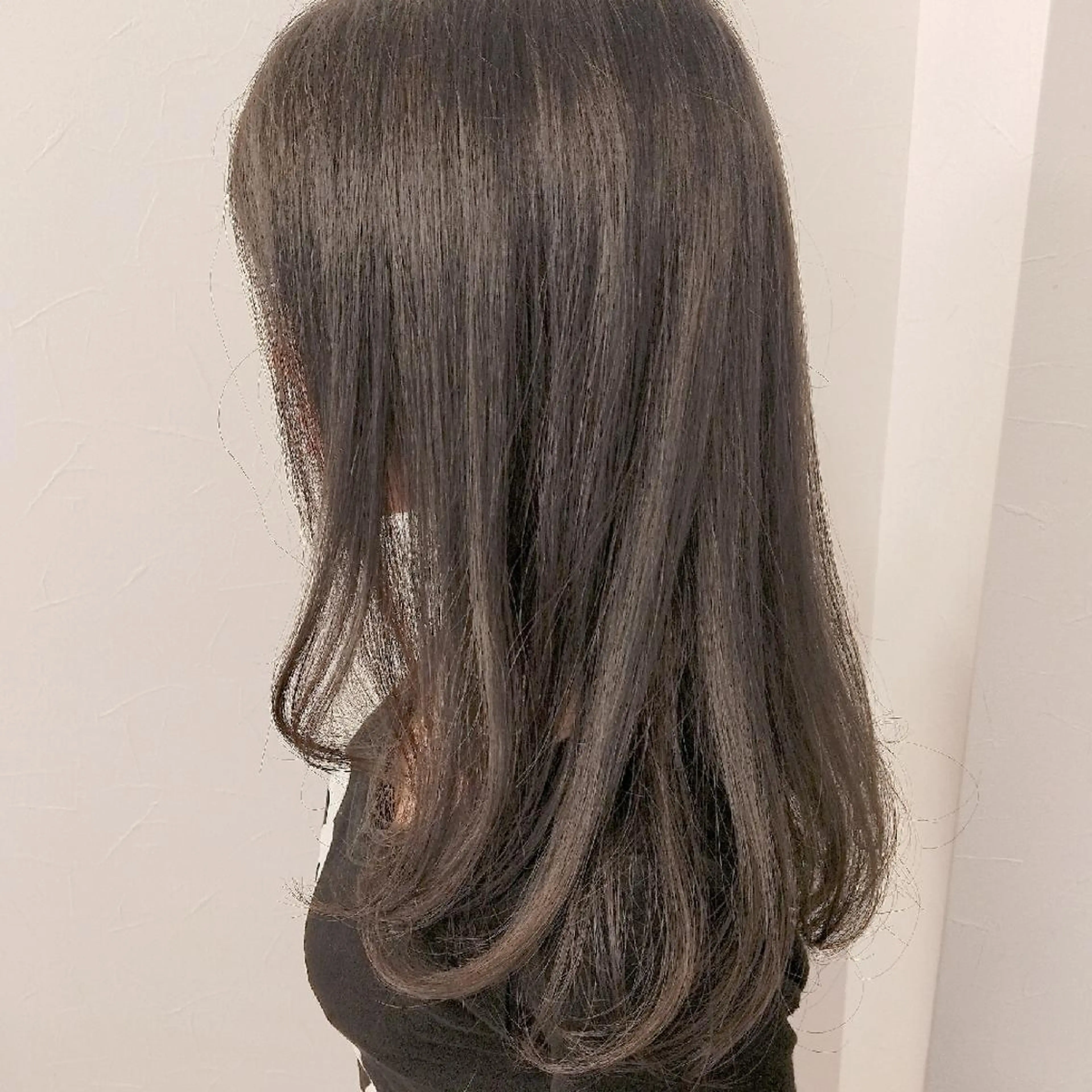 カラー ロング バレイヤージュ ブリーチ 透明感カラー ダークグレー ダブルカラー Lilith所属・デザインカラー 髪質改善Lilithのその他イメージ