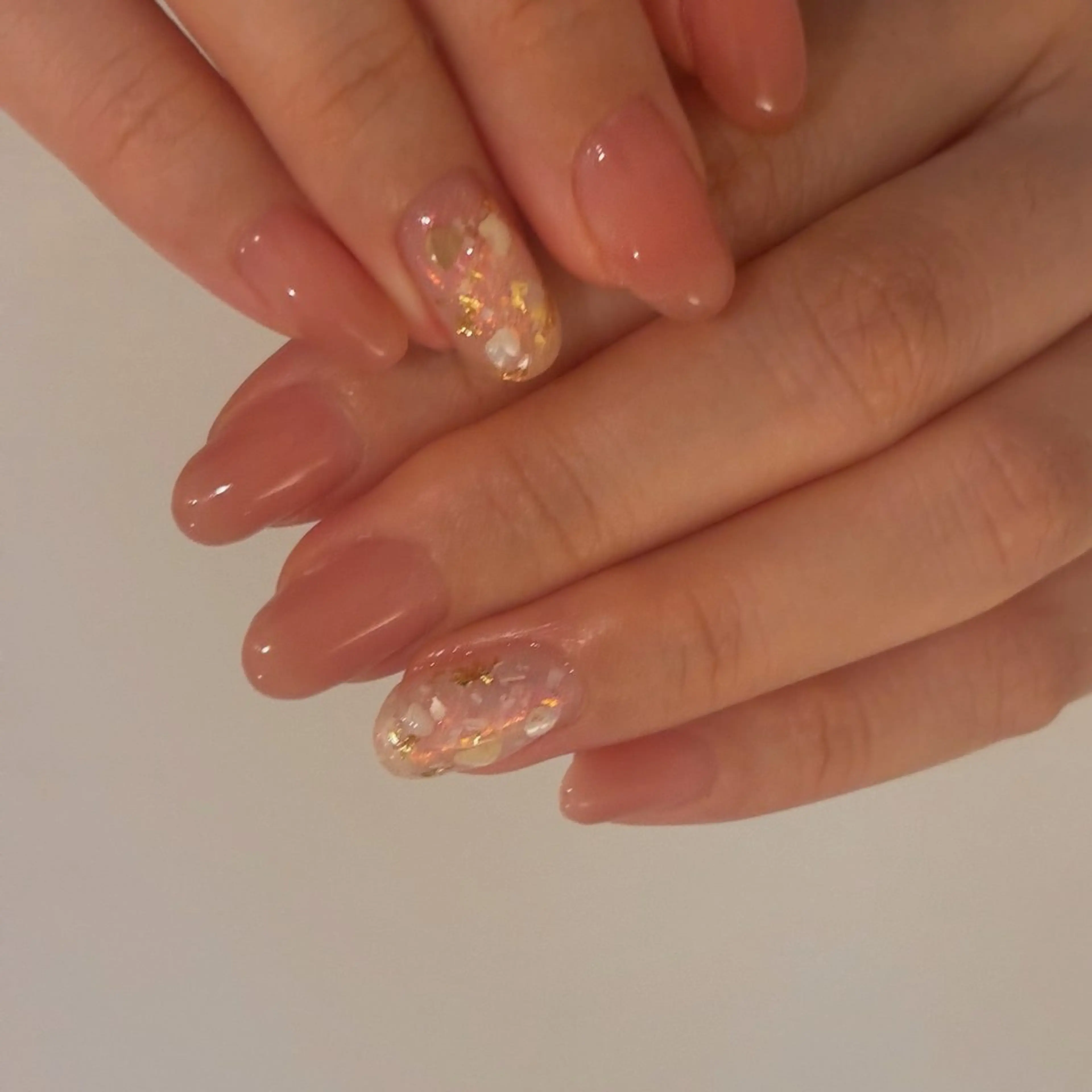 ネイル オーロラネイル ミラーネイル ハンドネイル Elio 国泰寺のネイルデザイン