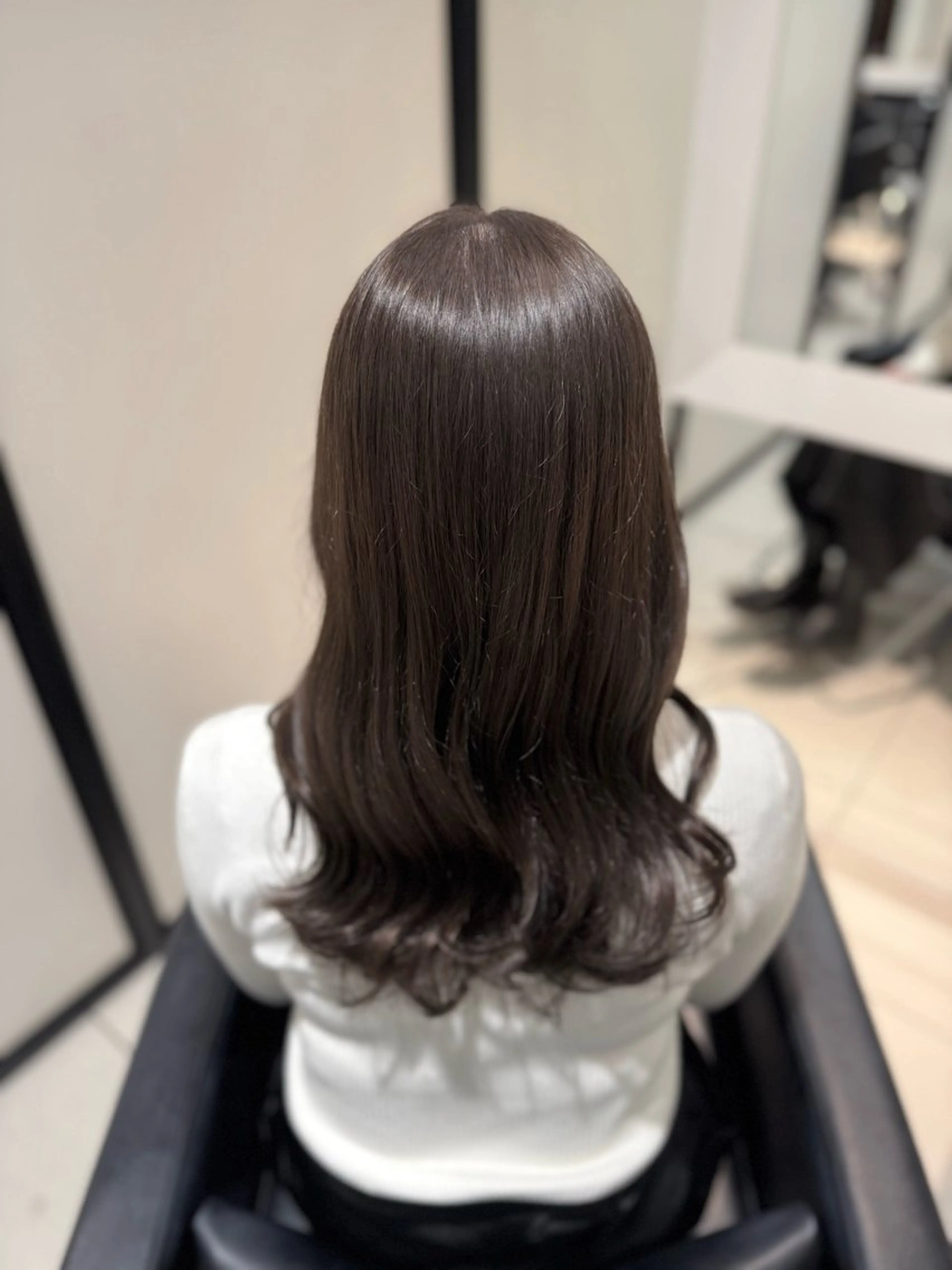 セミロング カラー グレージュ オリーブグレージュ オリーブグレー カット ヘアカラー トリートメント グレージュ/レイヤー /韓国ヘア/RISAのヘアスタイル