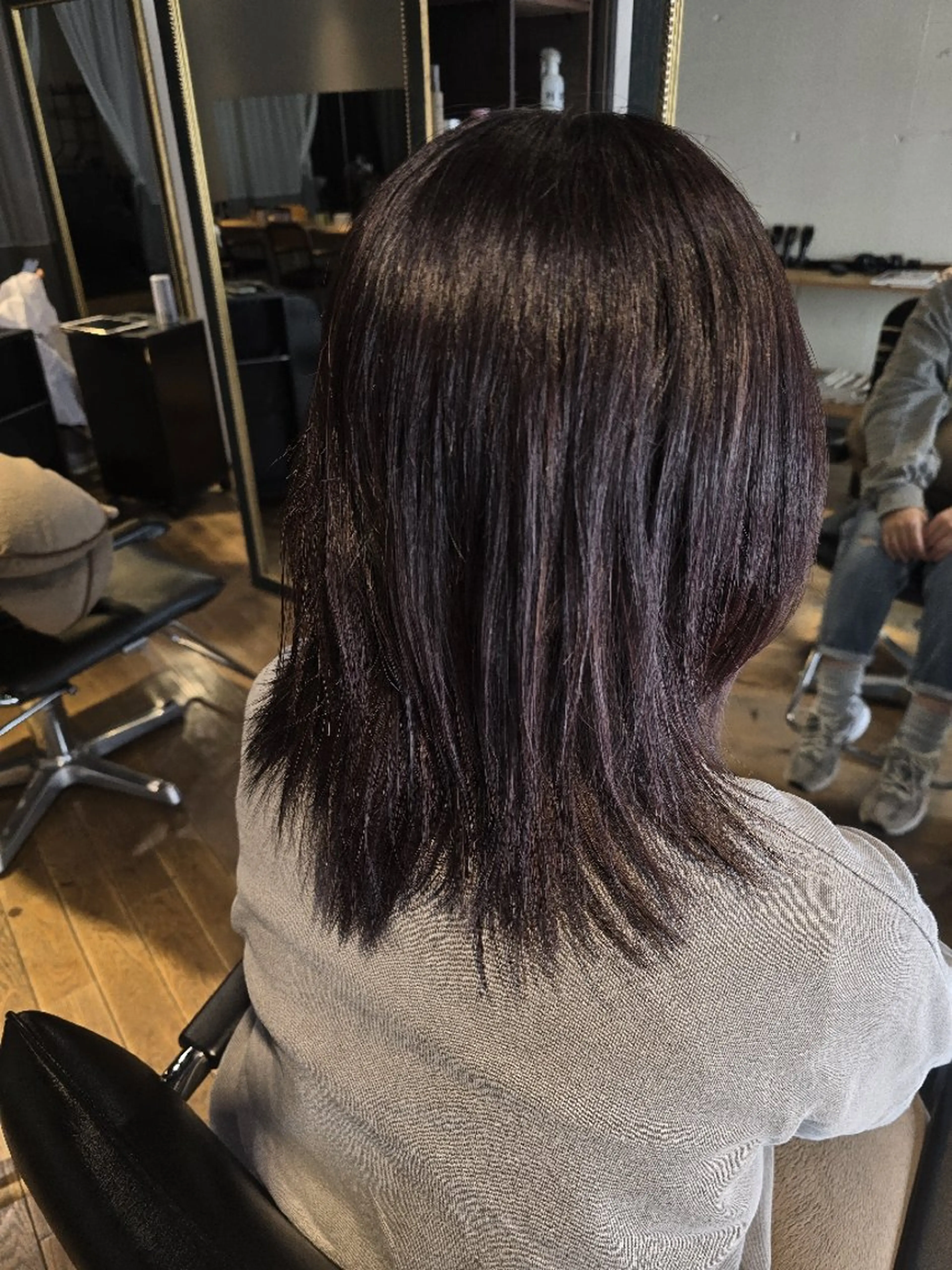 カラー セミロング バイオレットカラー ハヤシ マユ ✂ 府中美容室のヘアスタイル