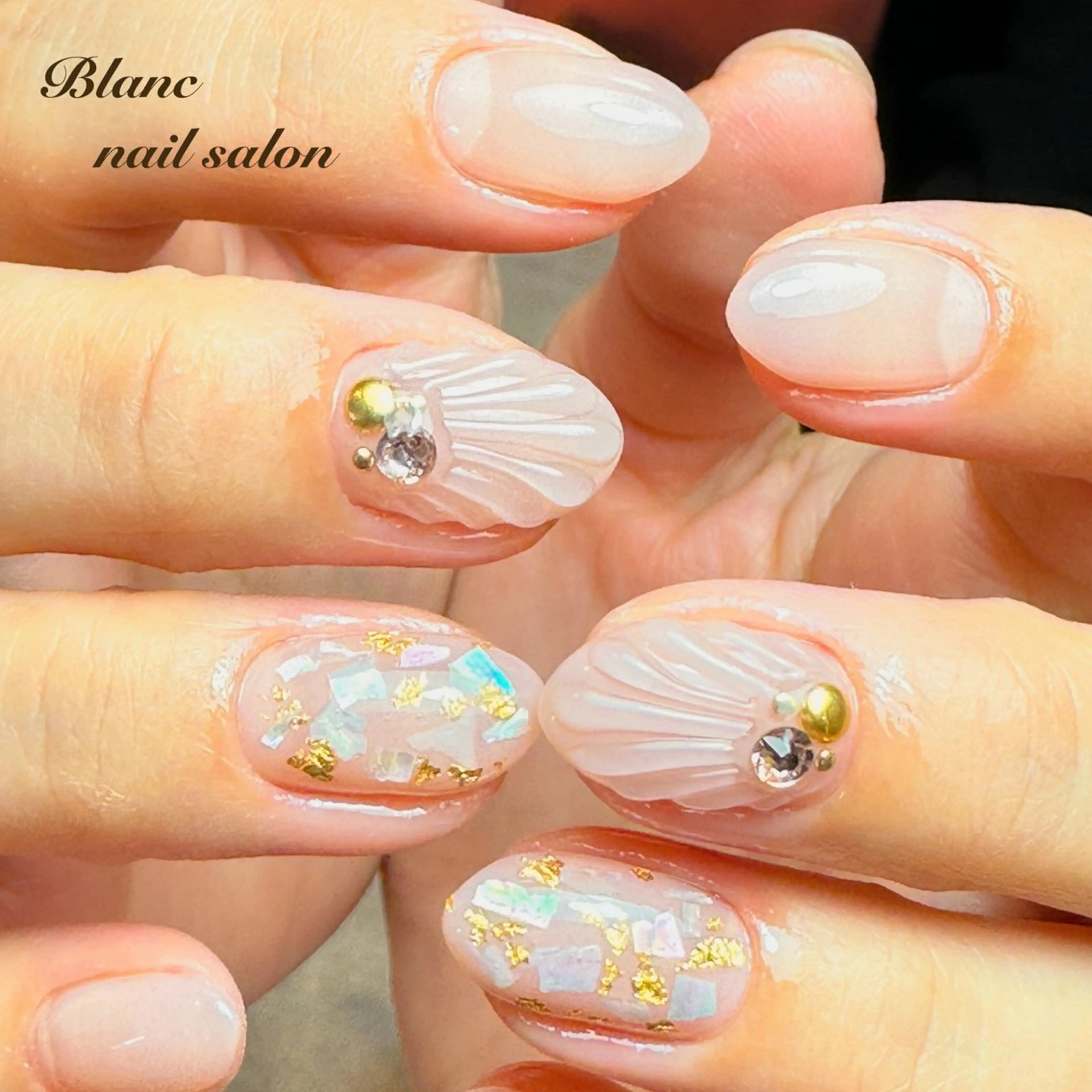ショート Blanc ブランのネイルデザイン