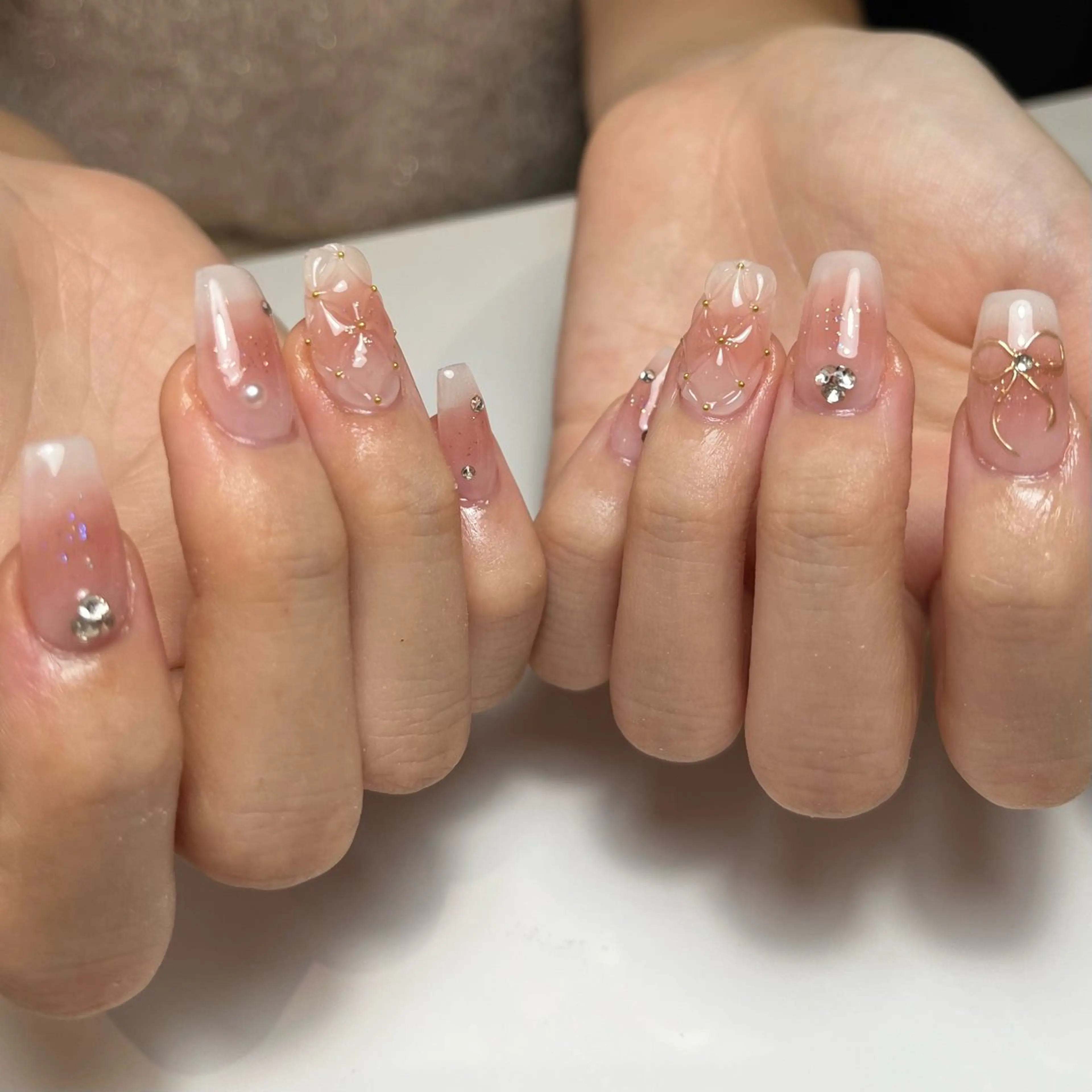 ネイル チークネイル ハンドネイル ballie／小野原 なつみのネイルデザイン