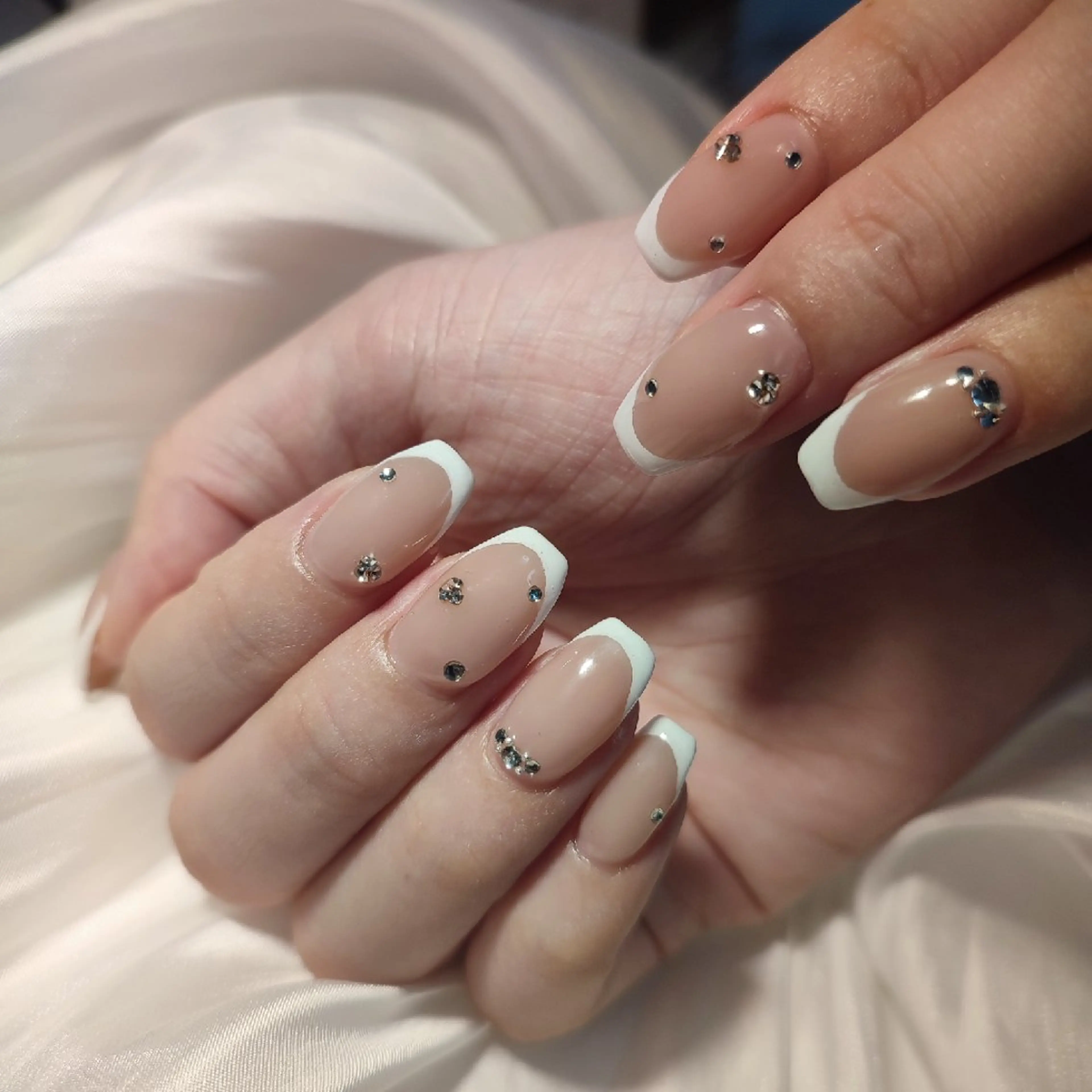 ネイル アートネイル ハンドネイル RUNWAY 　　の眉毛・アイブロウイメージ