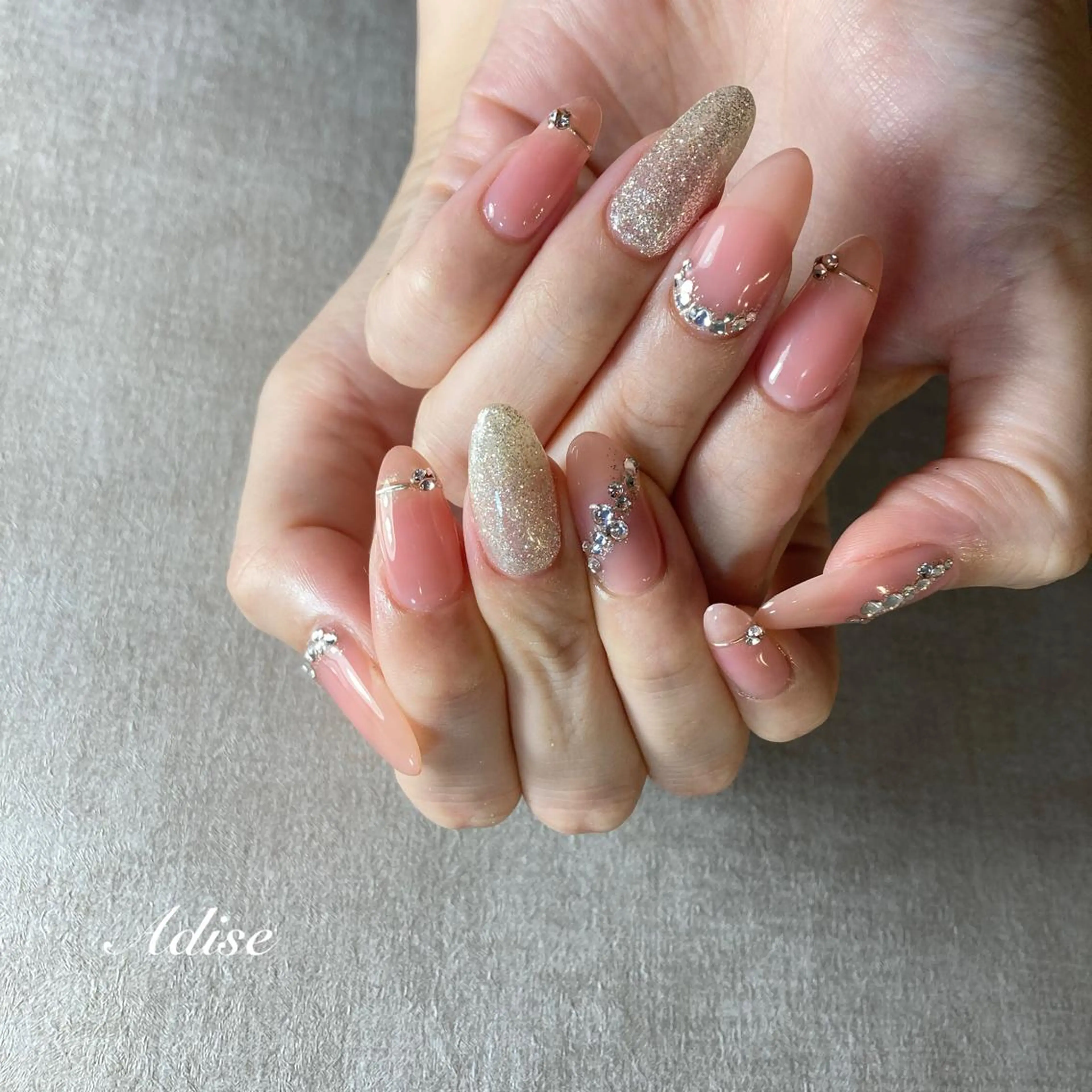 ネイル オフィスネイル ストーンネイル 第一印象専門サロン ADISEのエステ・リラクイメージ