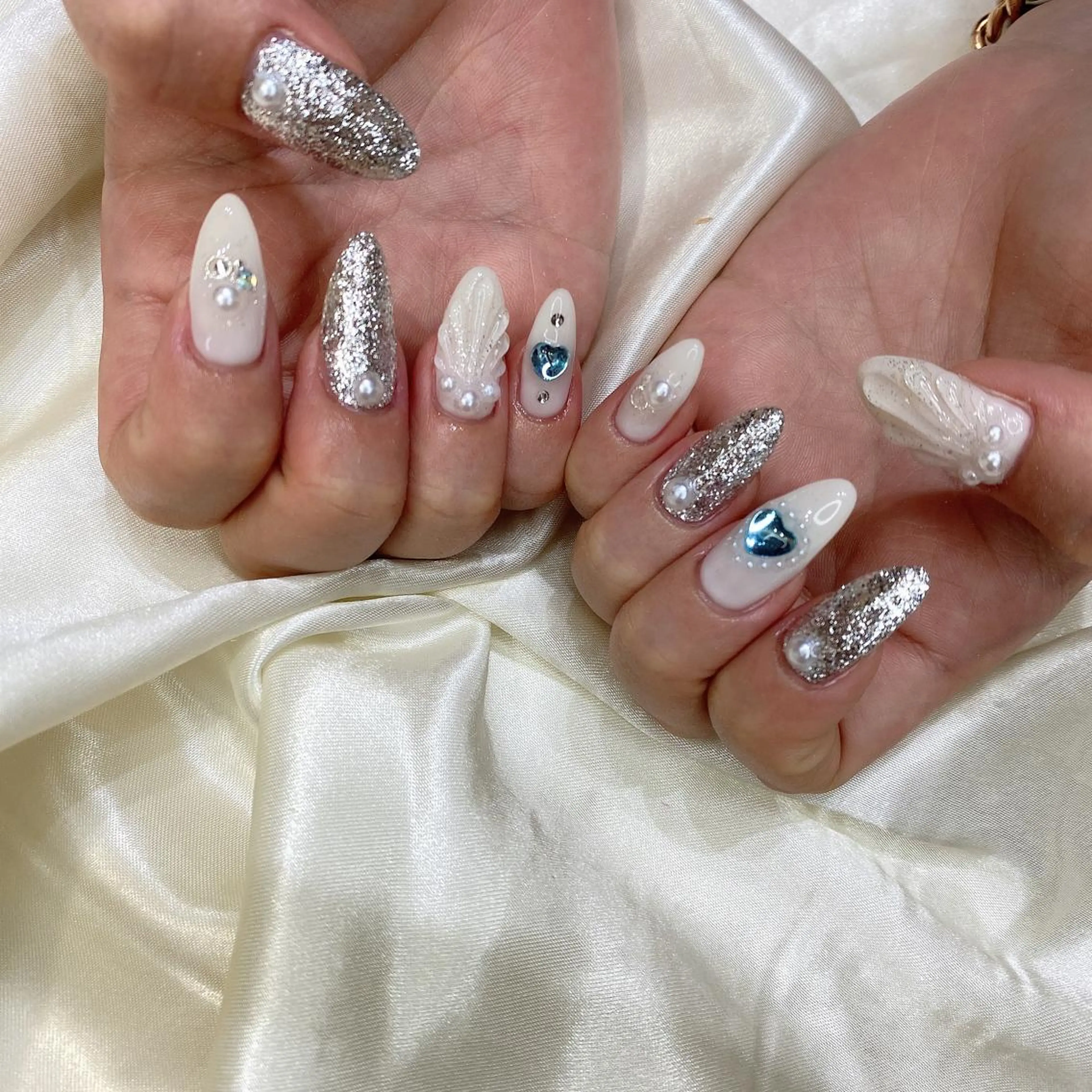 ネイル ハンドネイル 西岡 杏のネイルデザイン