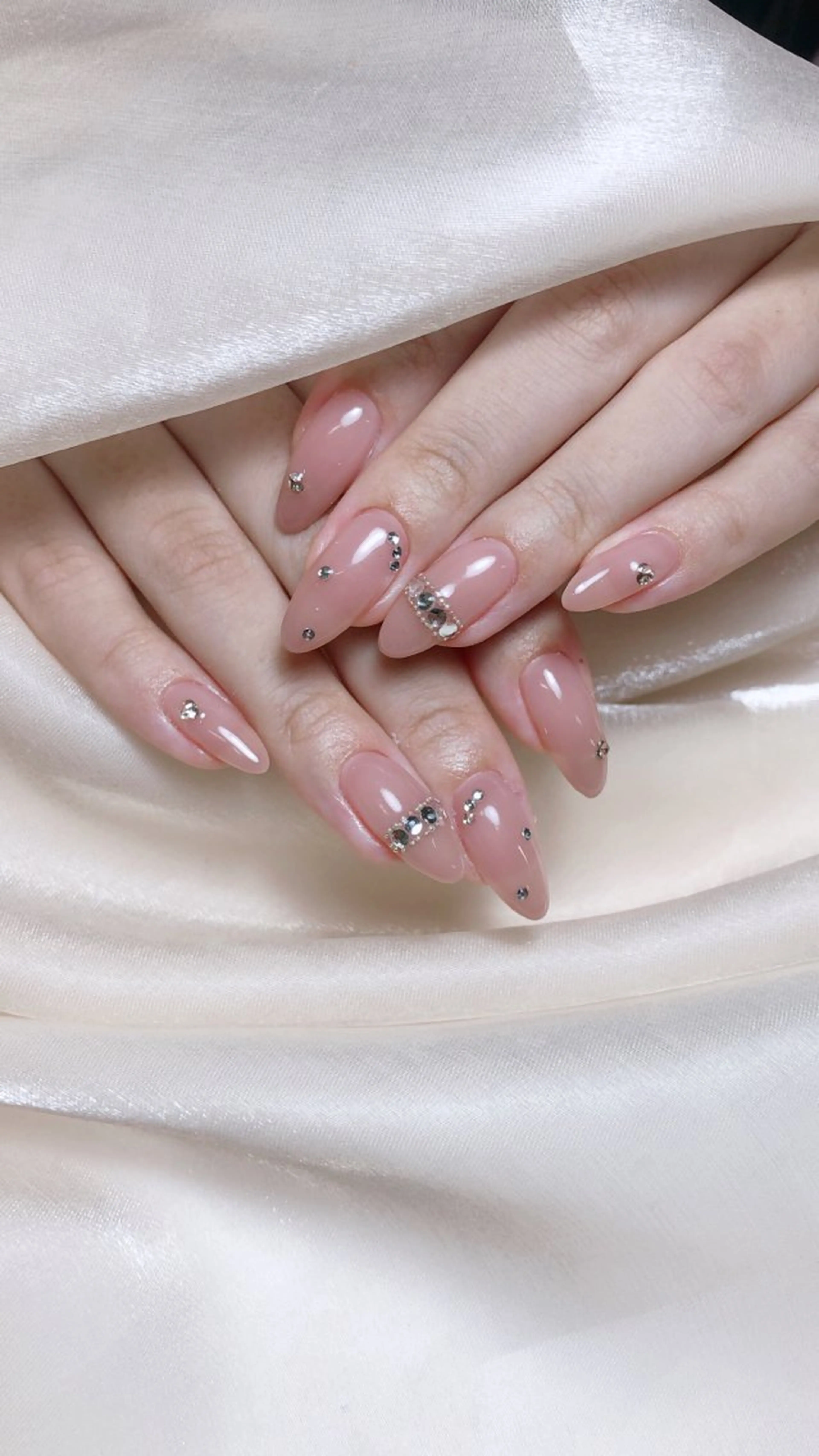 ネイル LR.ONE ヨウのネイルデザイン