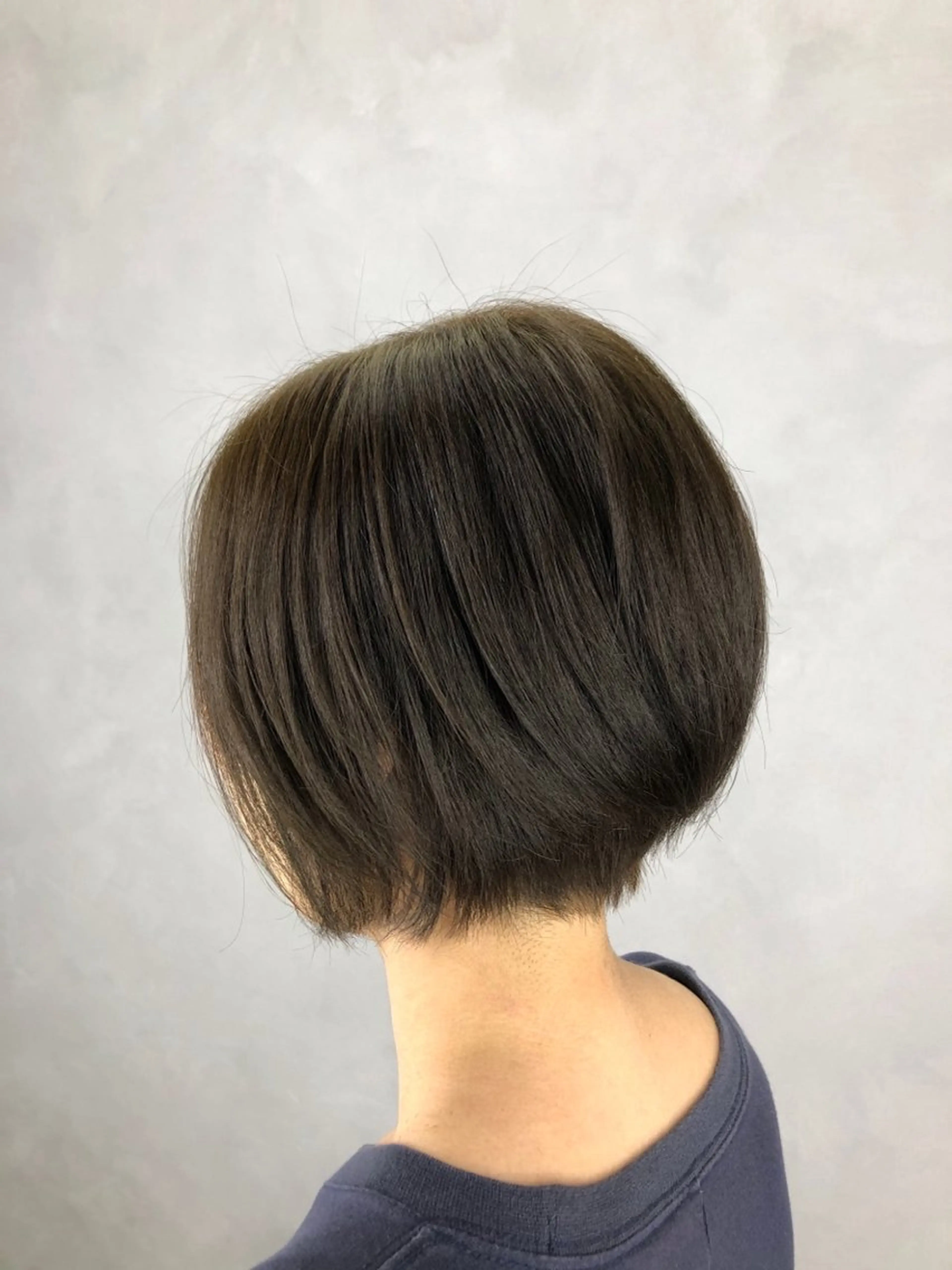 ショート カラー IT by ALBUM立川のヘアスタイル