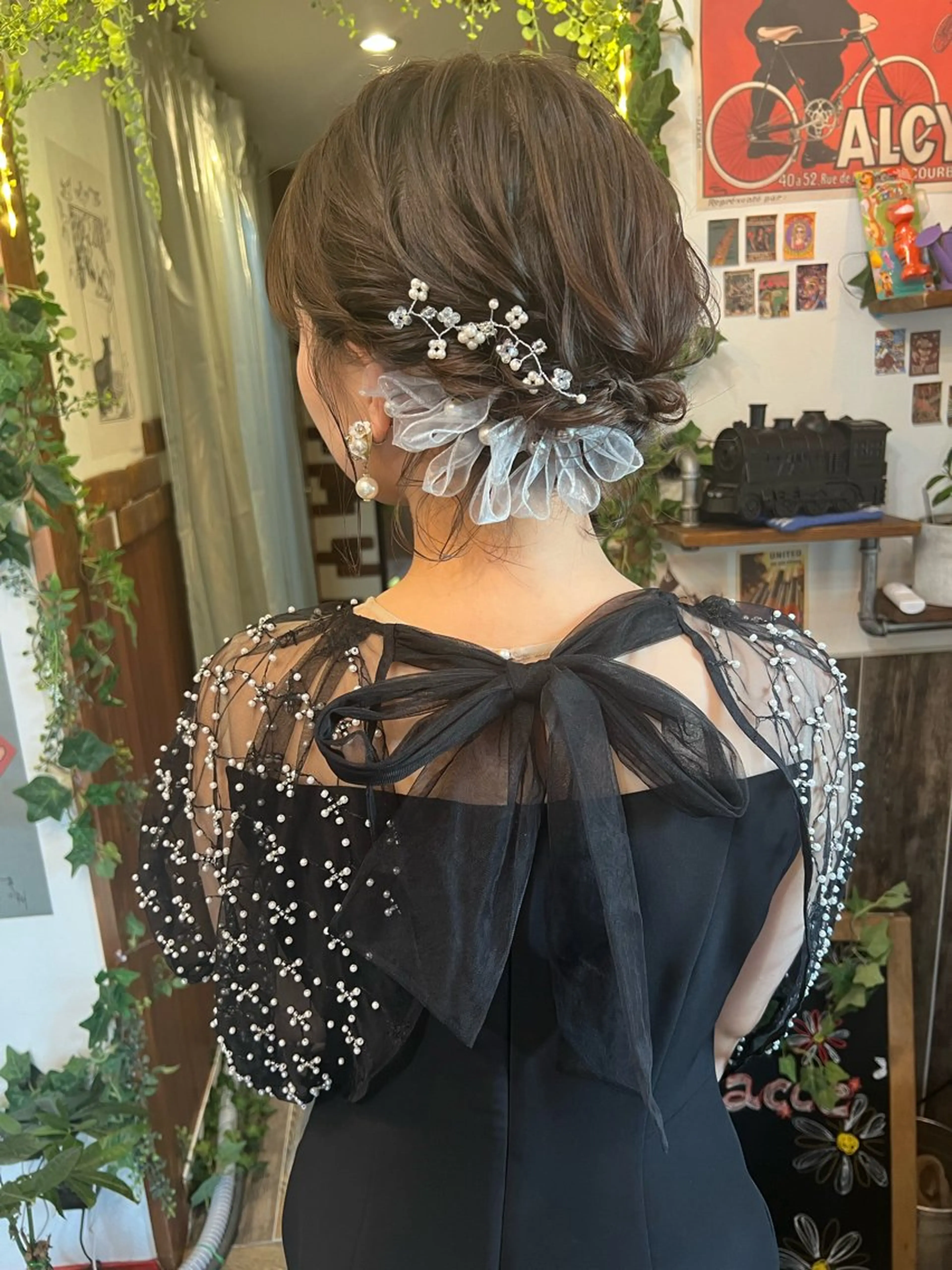 ショート カラー ヘアアレンジ ボブ ヘアセット カラーパティシエ facce🌼ikoのヘアスタイル