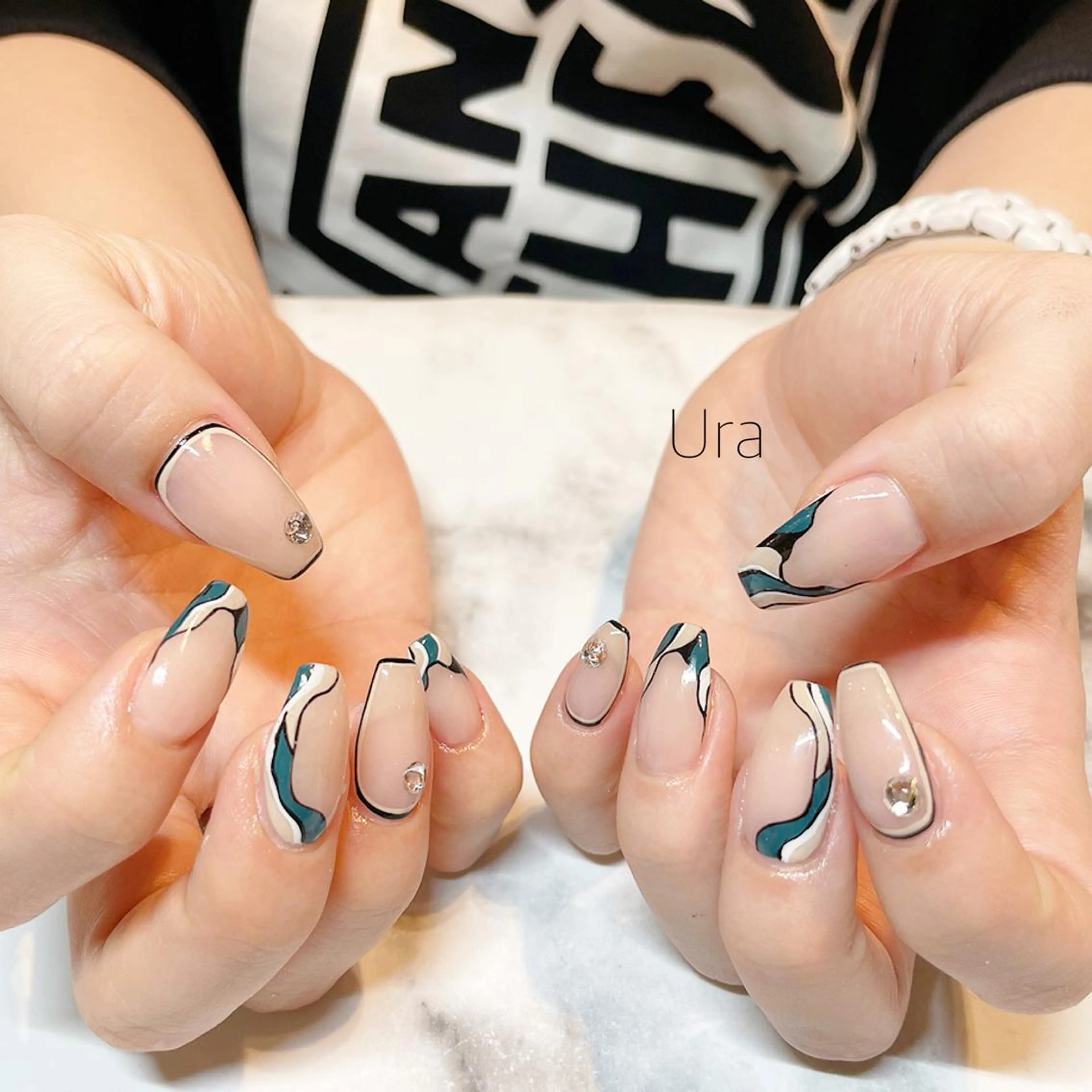 ネイル UrakoNail 《nail》のネイルデザイン