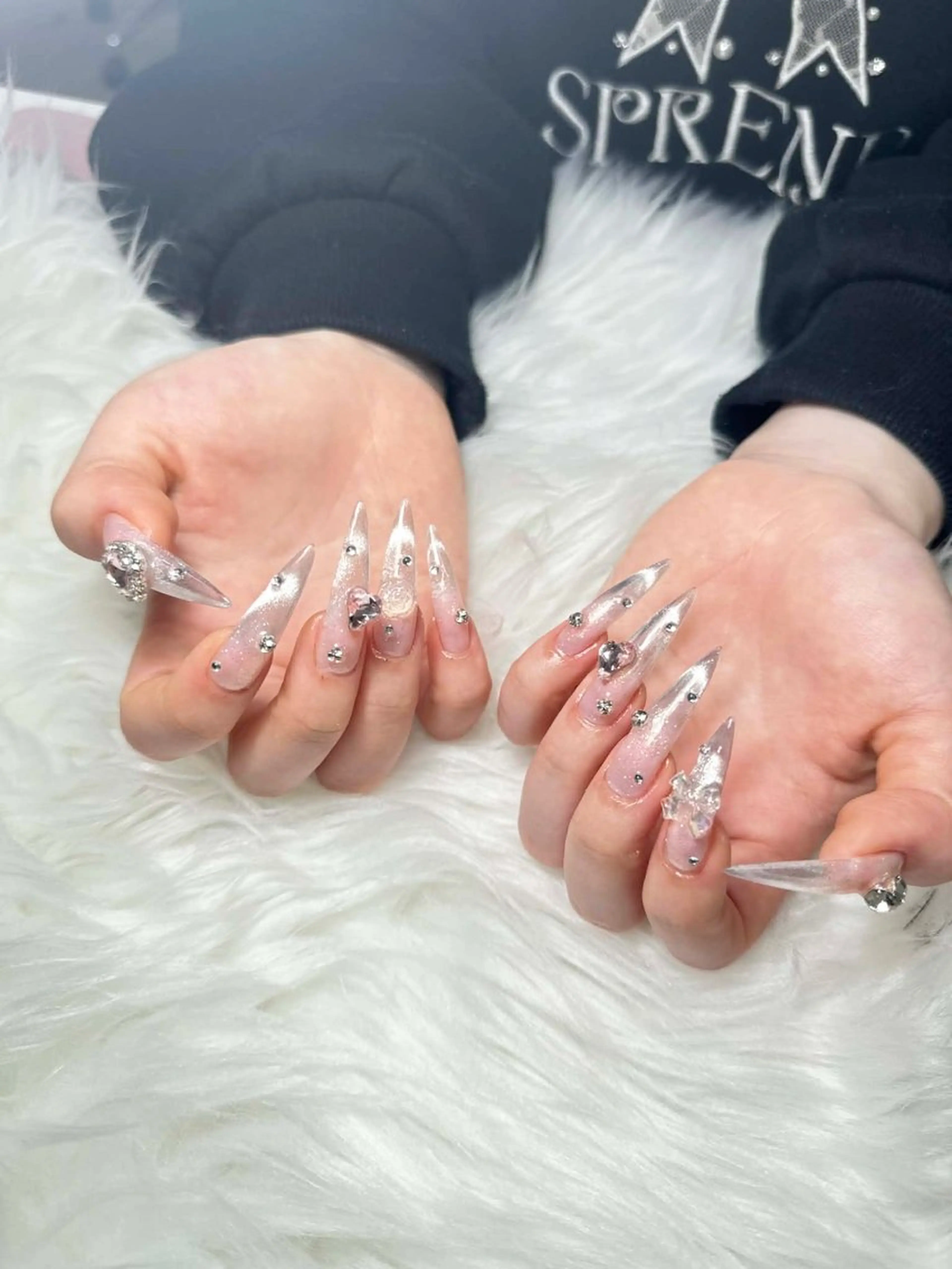 ネイル AURA NAIL 上前津のネイルデザイン