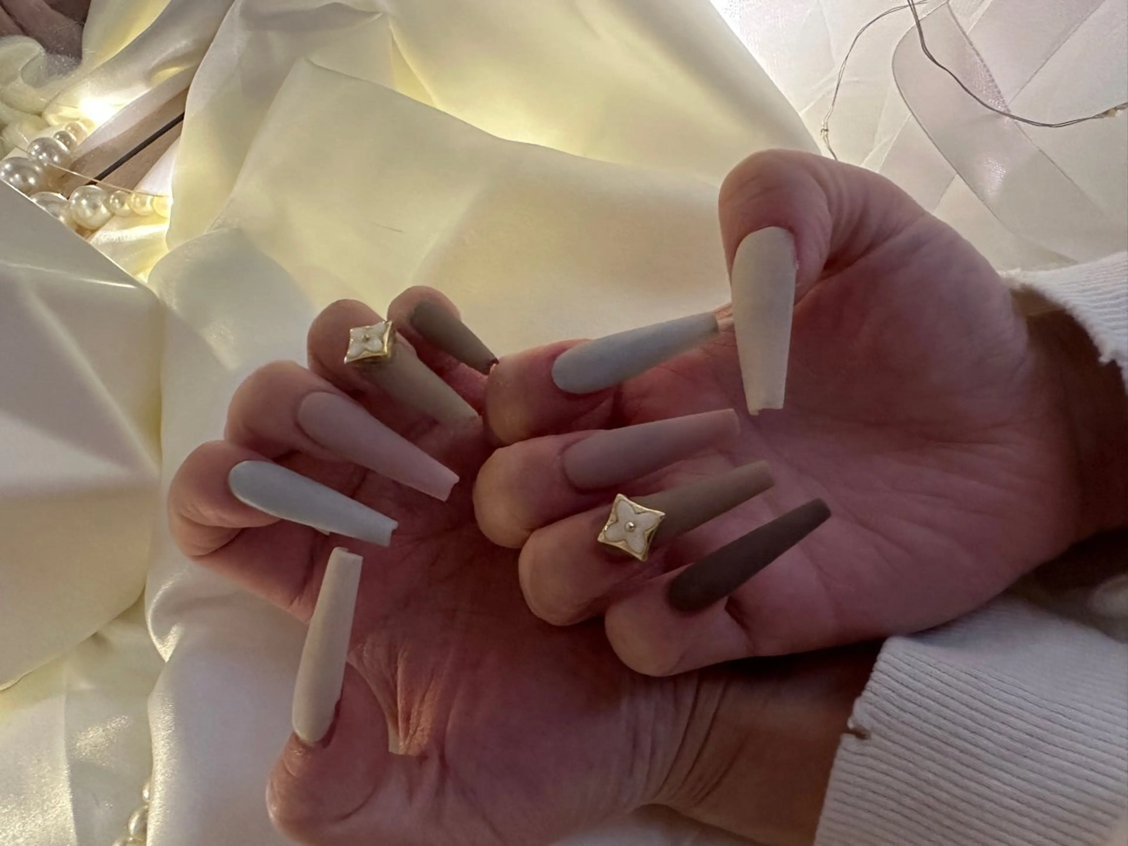 ネイル Nailsalon SKiのネイルデザイン