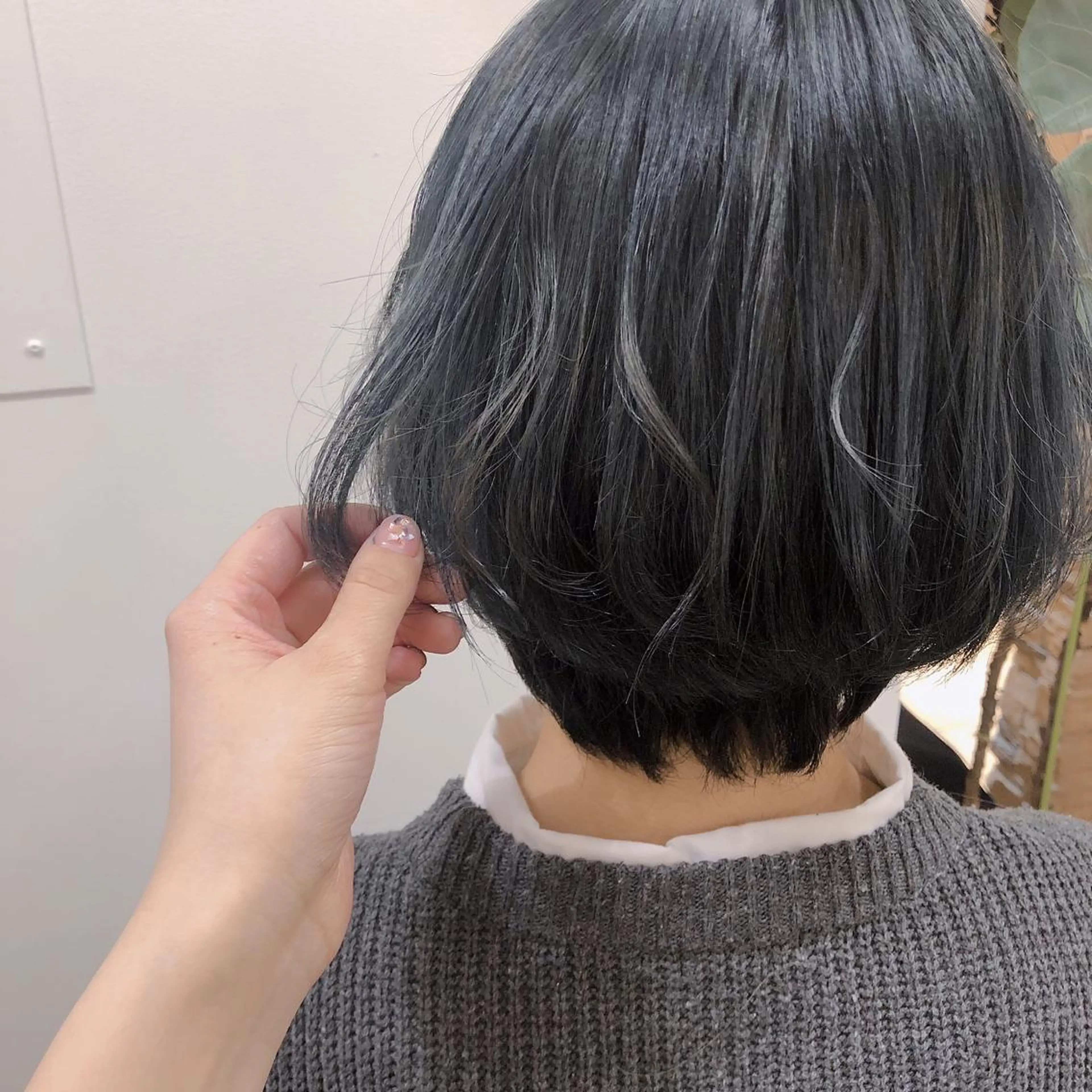 ショート 顔周りの垢抜けヘア 立山あいりのヘアスタイル