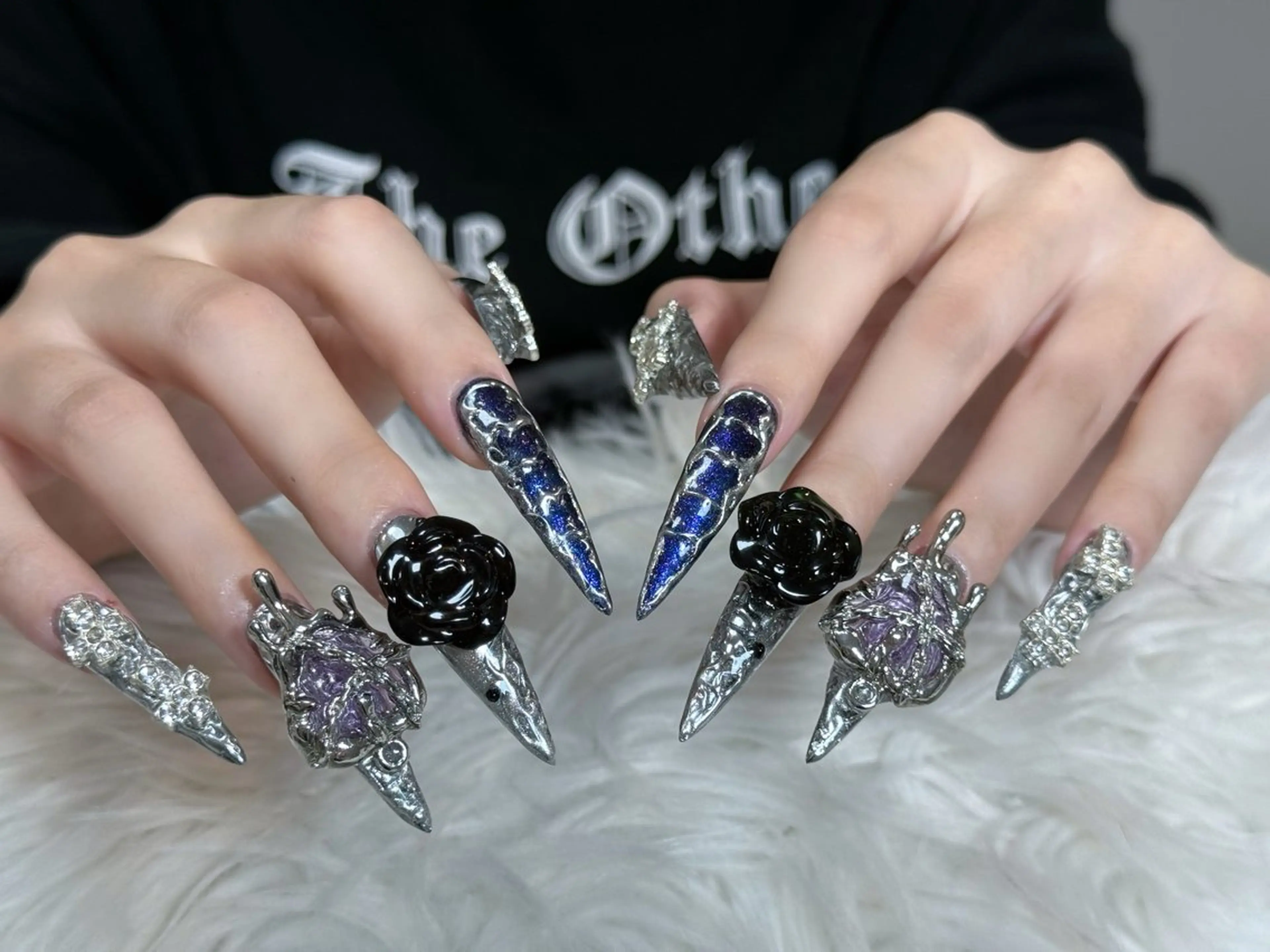 ネイル ボルドー ブラウン チークネイル ドット フットネイル ハンドネイル Julli NailStudioのネイルデザイン