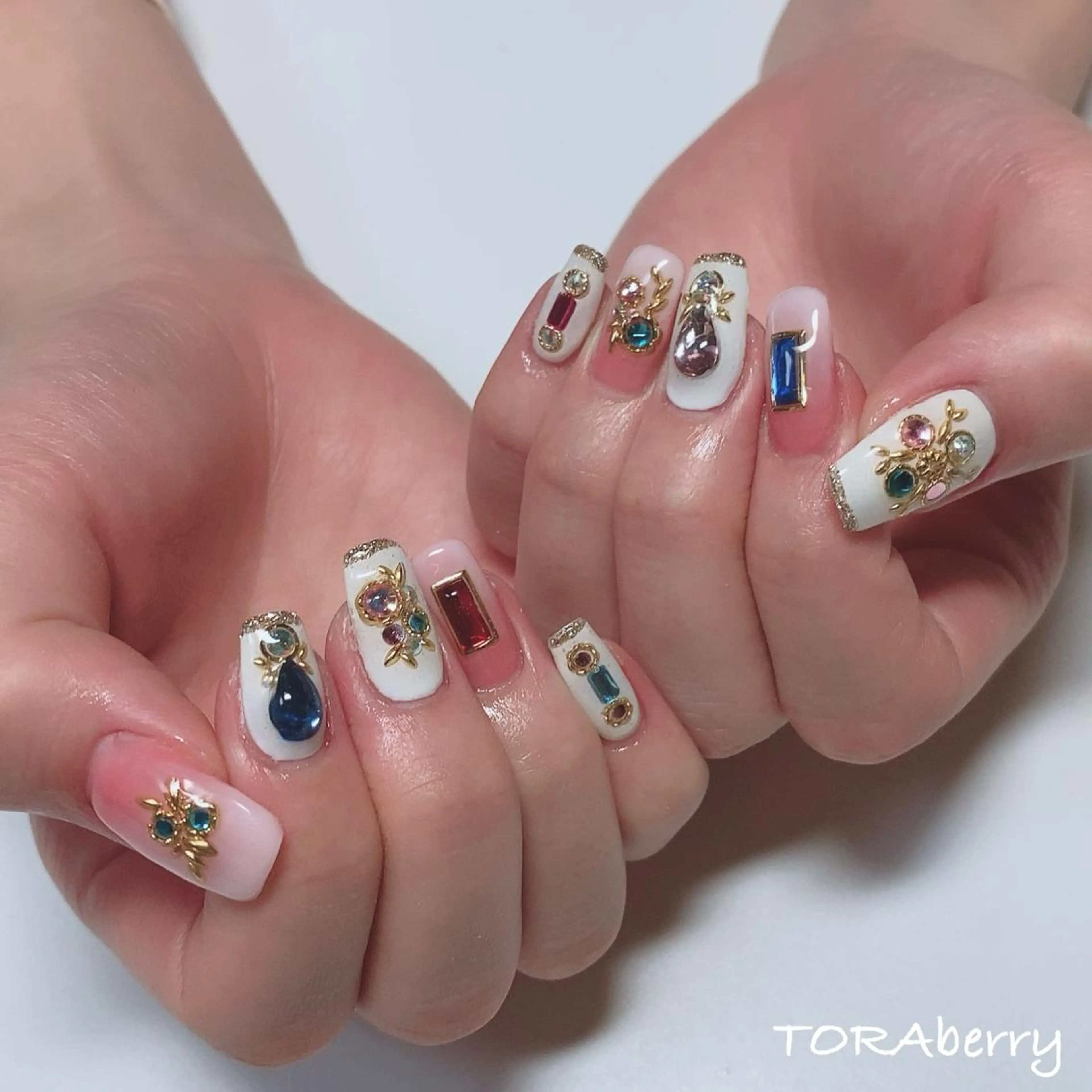 ネイル ハンドネイル ネイリスト なつみのネイルデザイン