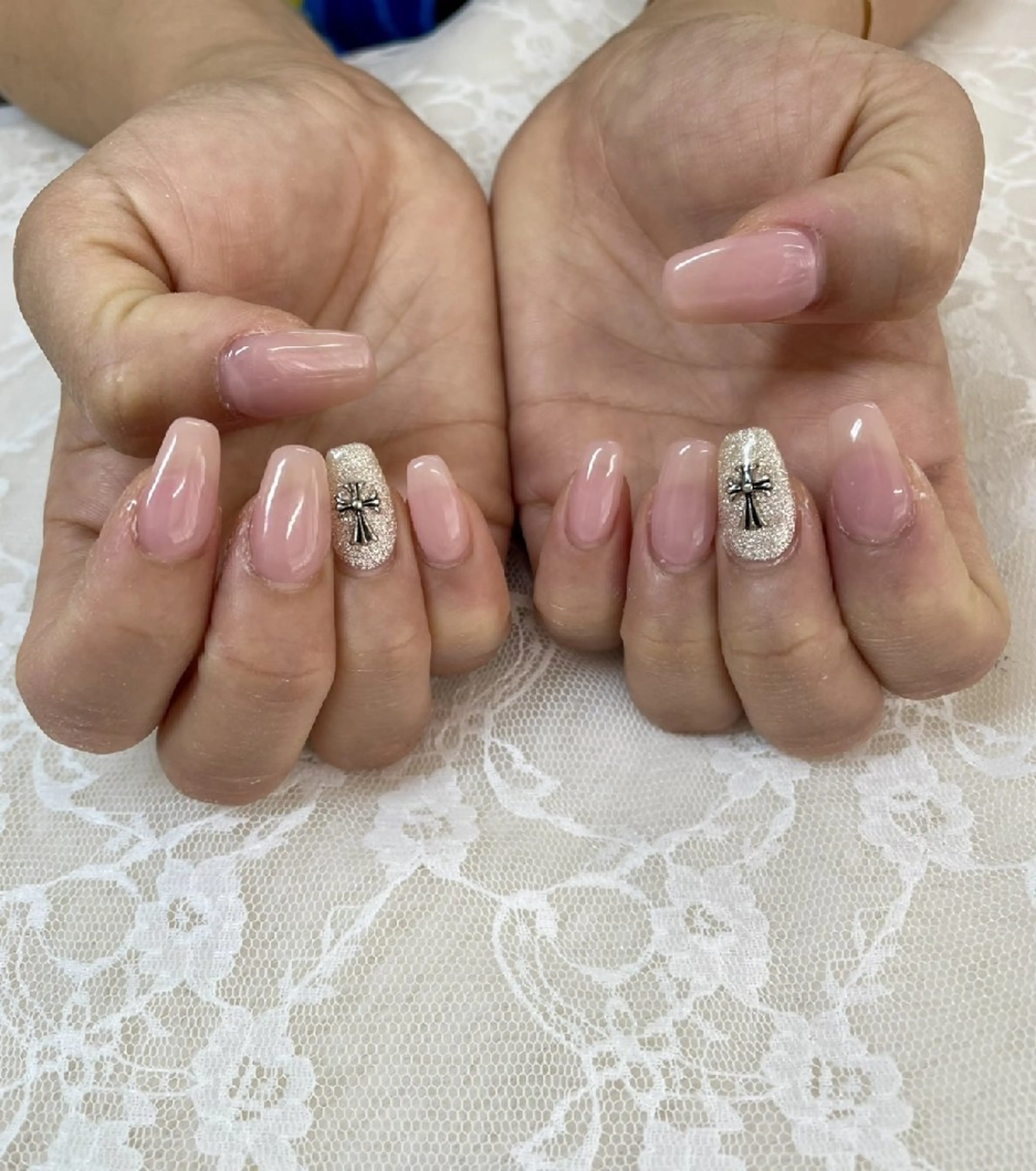 ネイル ピンク ハンドネイル ハンドケア 心斎橋Salon Epokkuのネイルデザイン