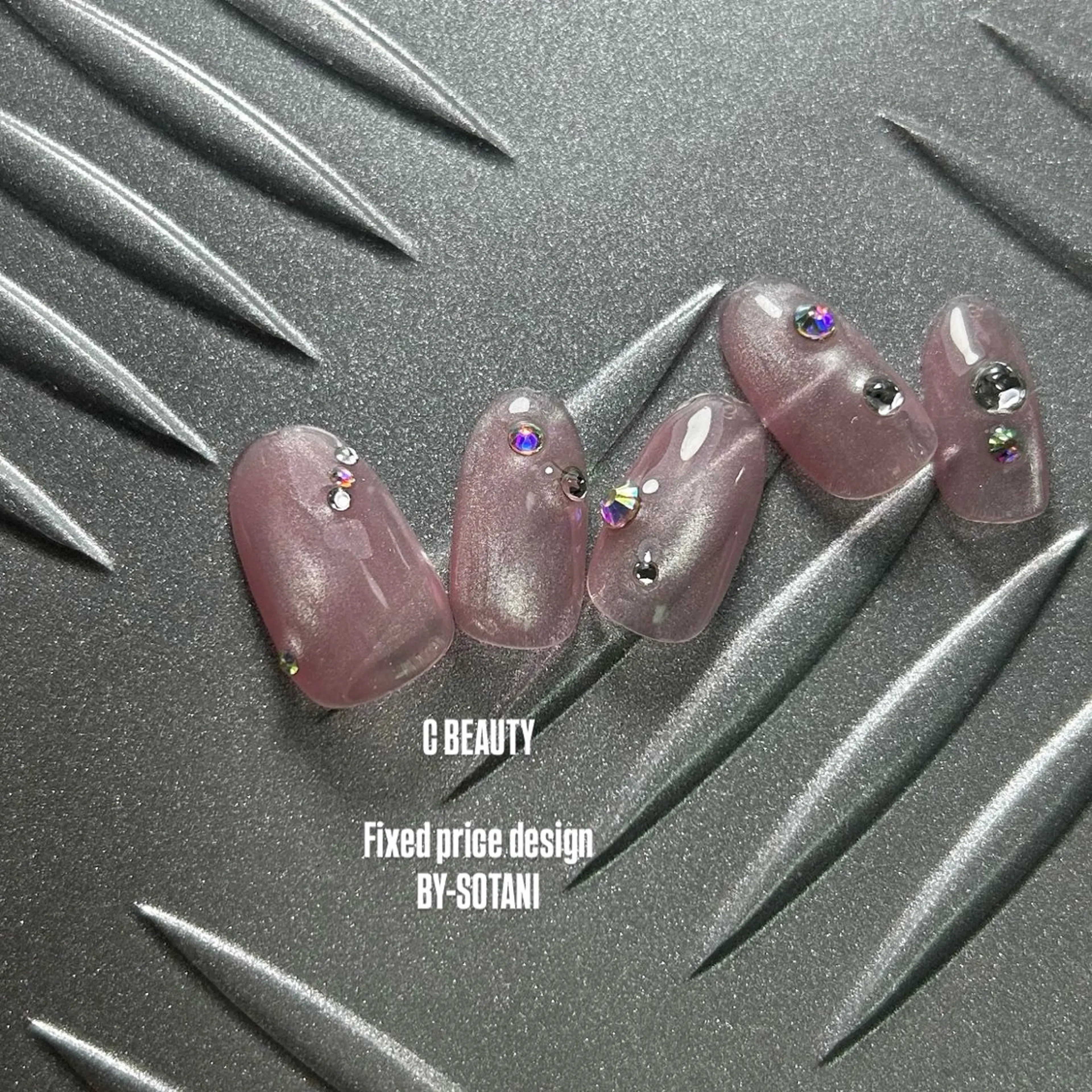 ネイル シンプルネイル C BEAUTY／ KAEDEのネイルデザイン