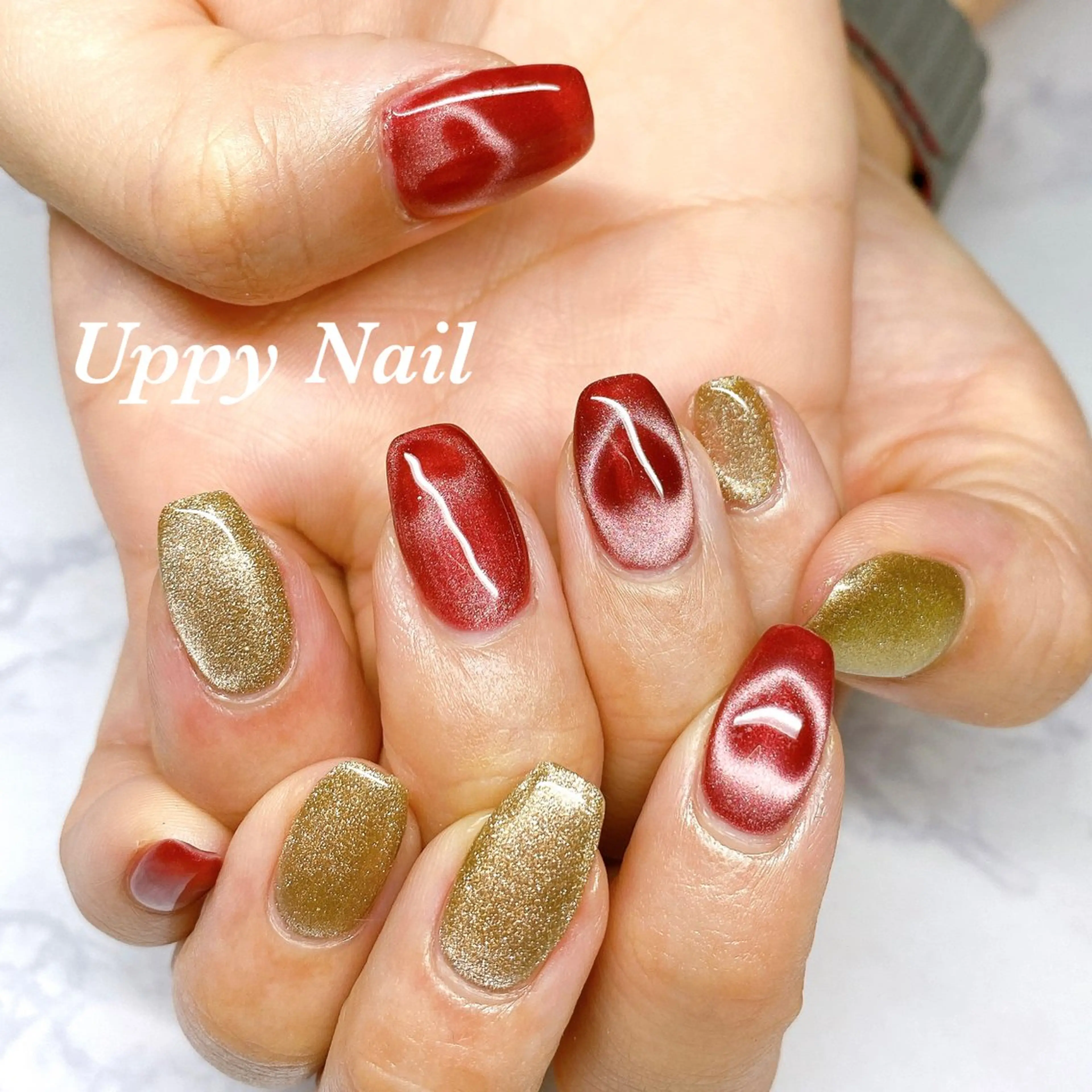 ネイル ゴールド 赤色 ハンドネイル Uppy Nail ukyoのネイルデザイン