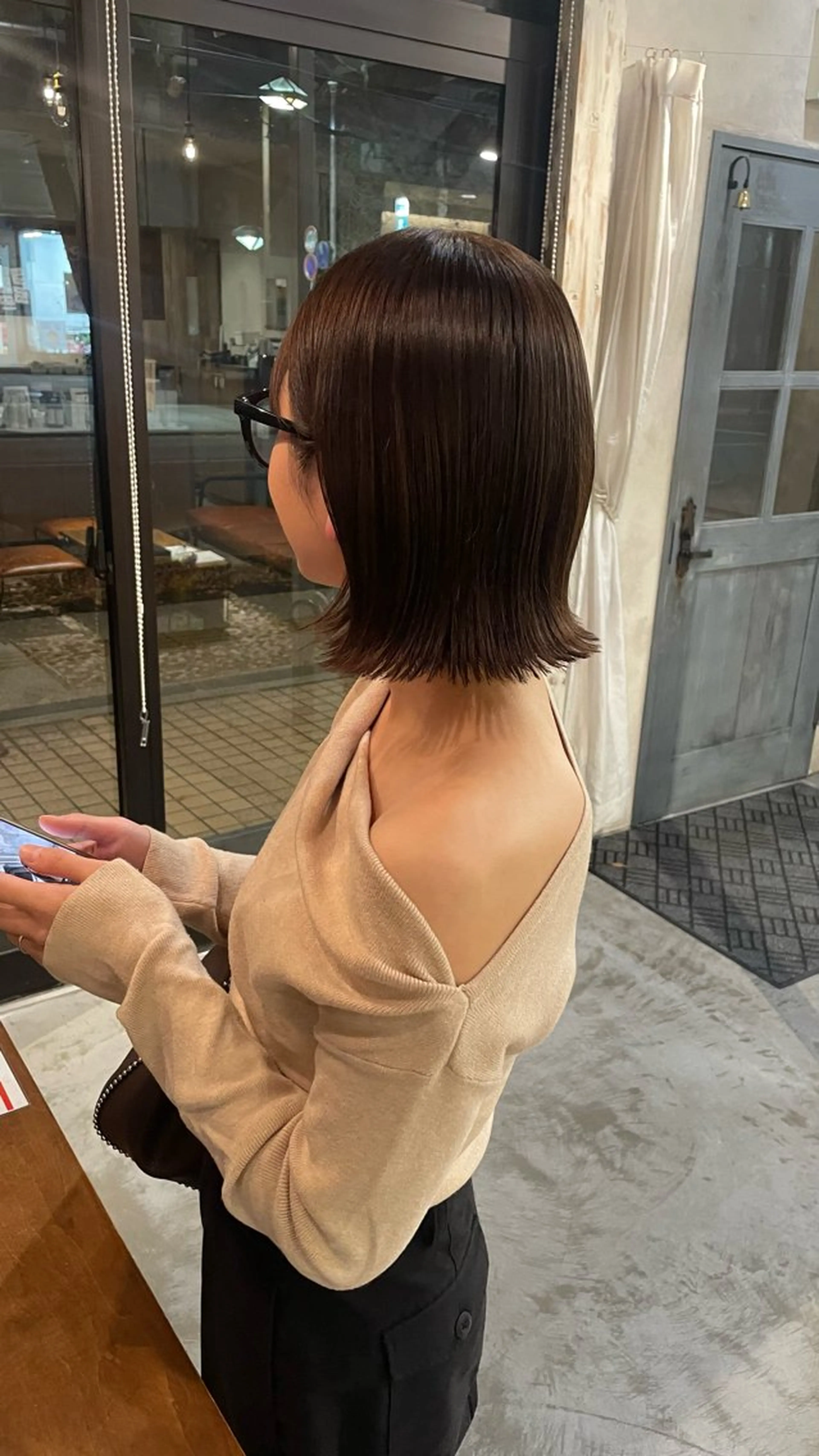 ショート カラー 切りっぱなしボブ ボブ 髪質改善 { door } Kawasakiのヘアスタイル