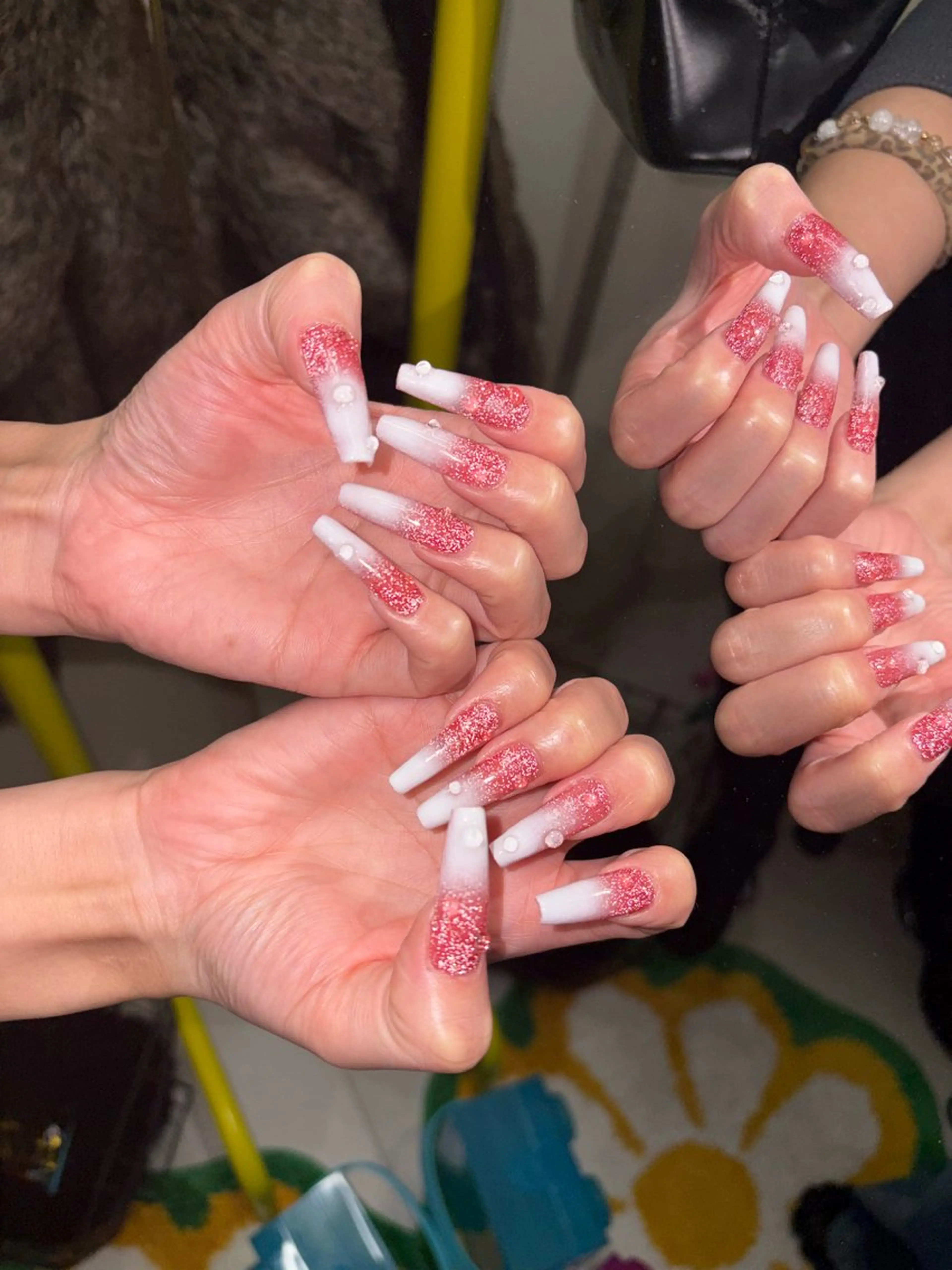 ネイル フラッシュネイル グラデーション ロングネイル ハンドネイル 33nail✴️栄 スミレ❇️Gel-xのネイルデザイン