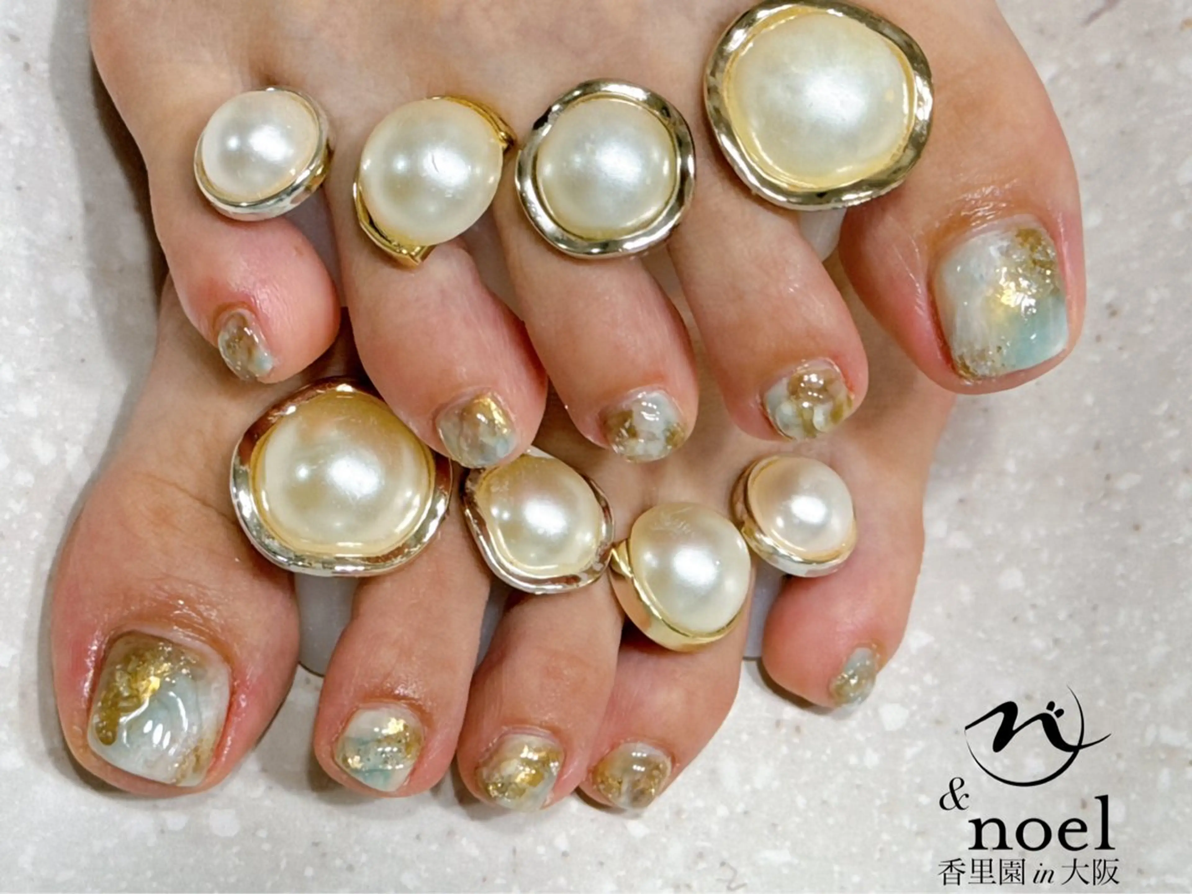 ネイル フットネイル 大理石ネイル(マーブル) ニュアンスネイル フットネイル Nailsalon Noël所属・Nailsalon ＆Noelのネイルデザイン