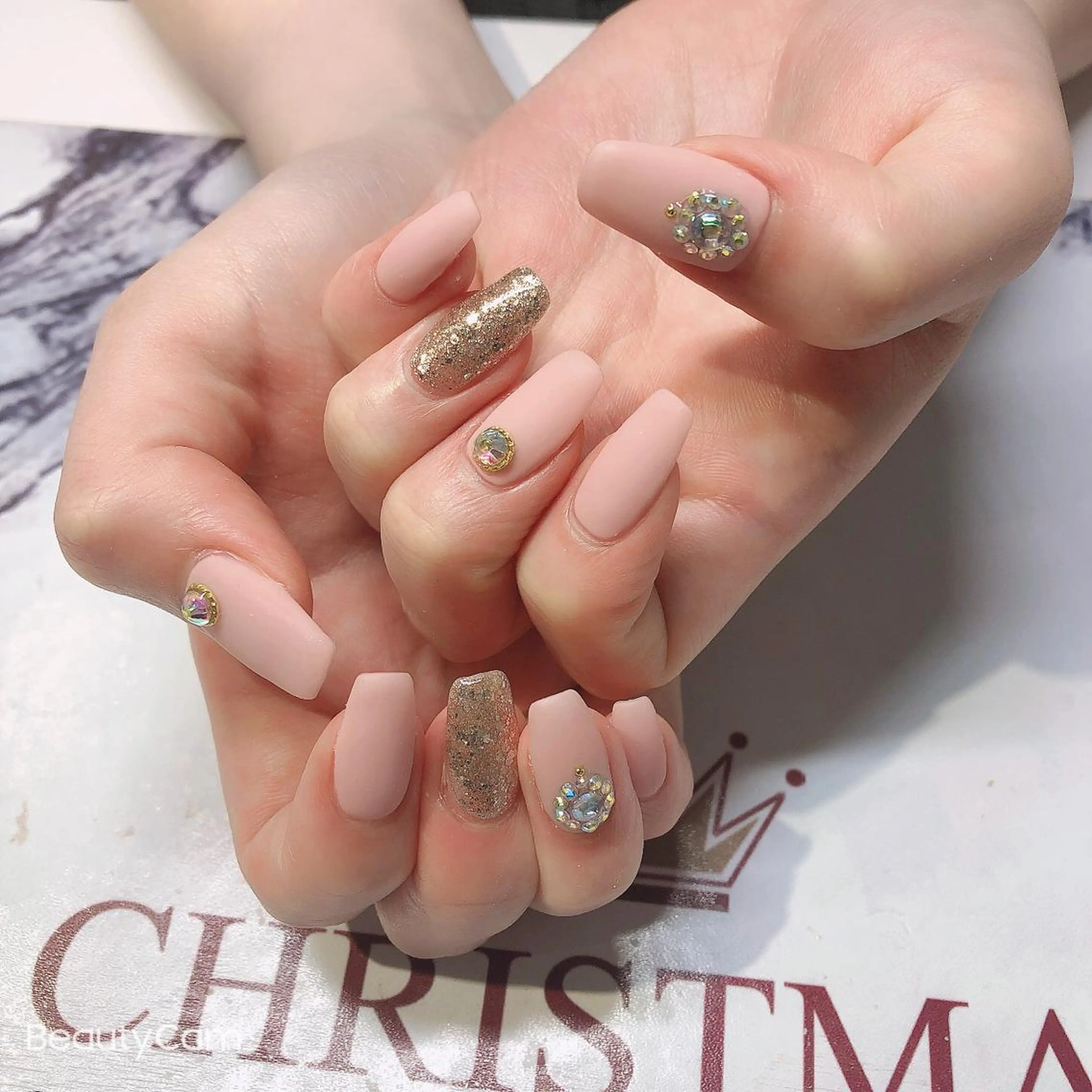 ネイル ガレンドウ 白澤 愛子のネイルデザイン