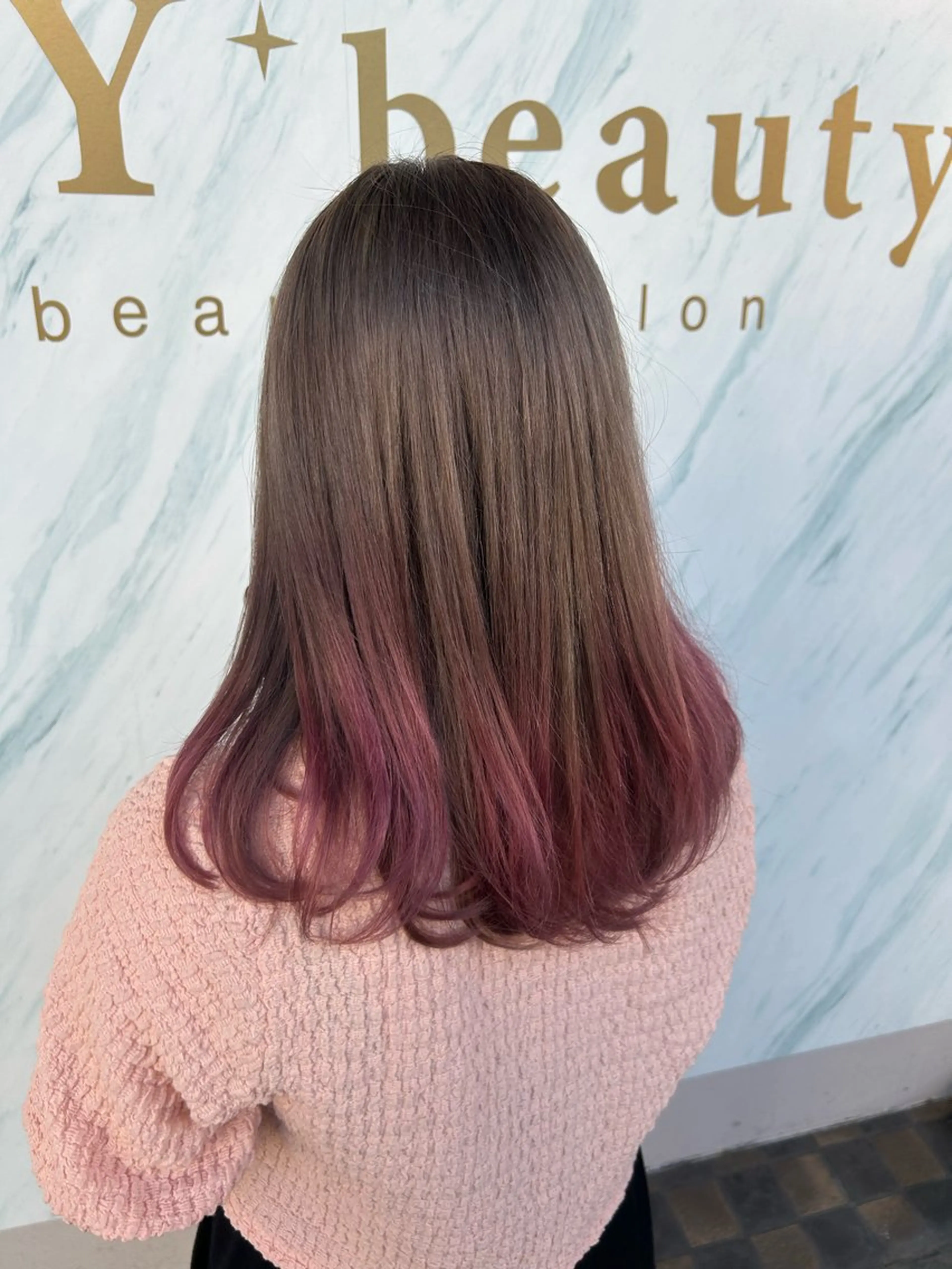 ロング カラー ベージュカラー ピンクカラー ヘアカラー 小森 永のヘアスタイル