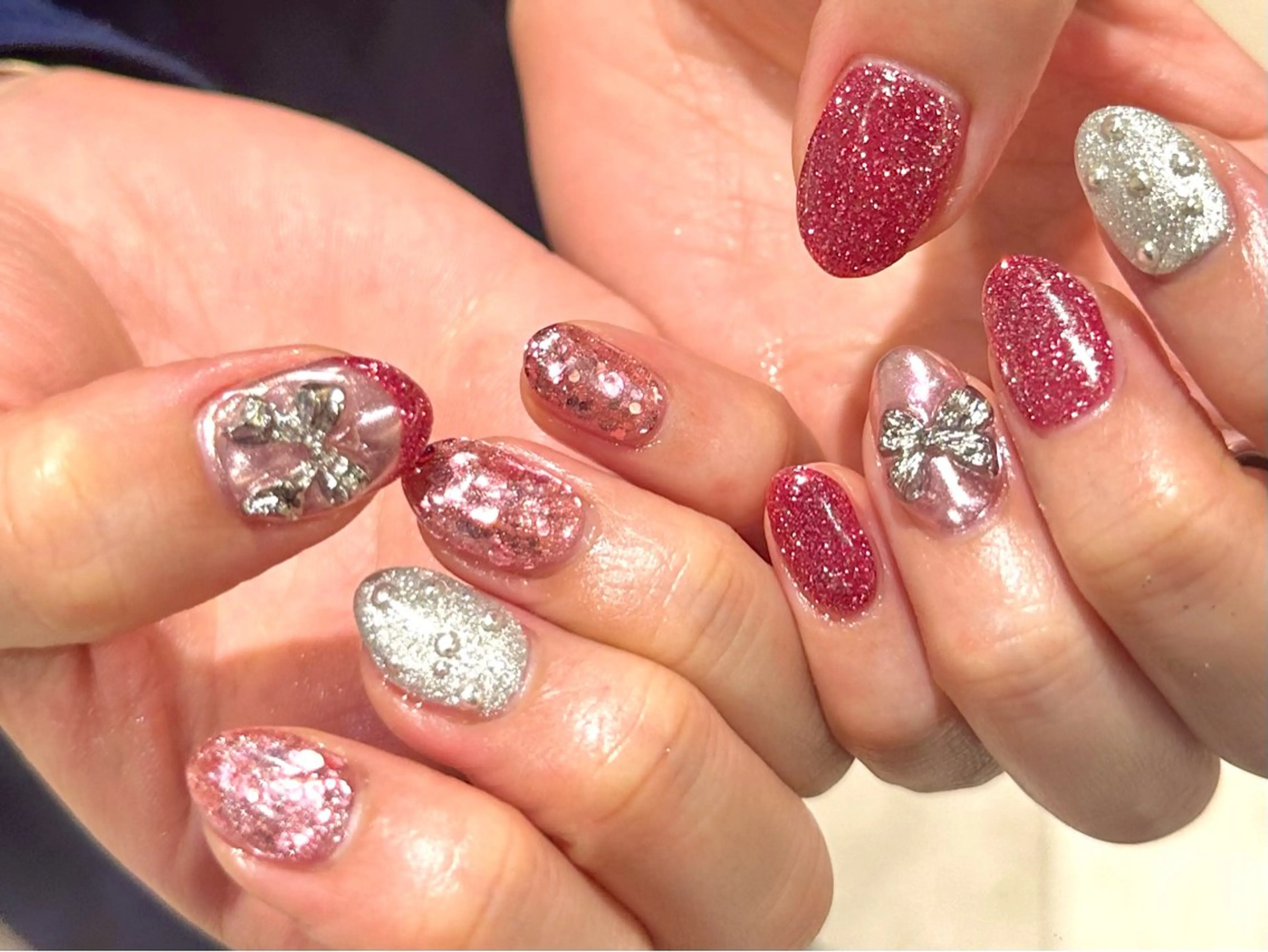 ネイル ピンク シルバー ハンドネイル kano🫧 指名No.1💫のネイルデザイン