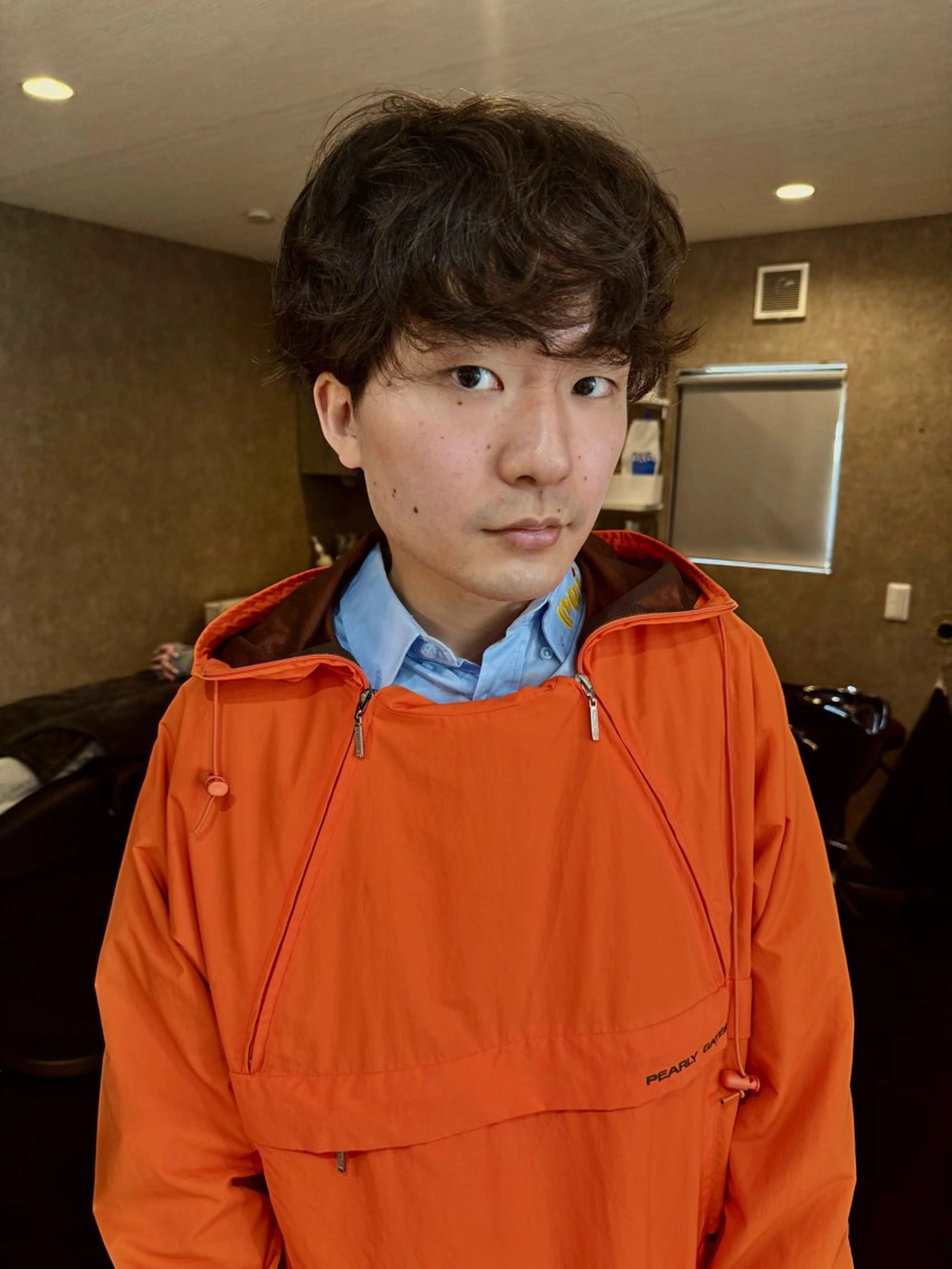 パーマ メンズ カット パーマ ブリーチ/レイヤー/ コイデリュウセイのヘアスタイル