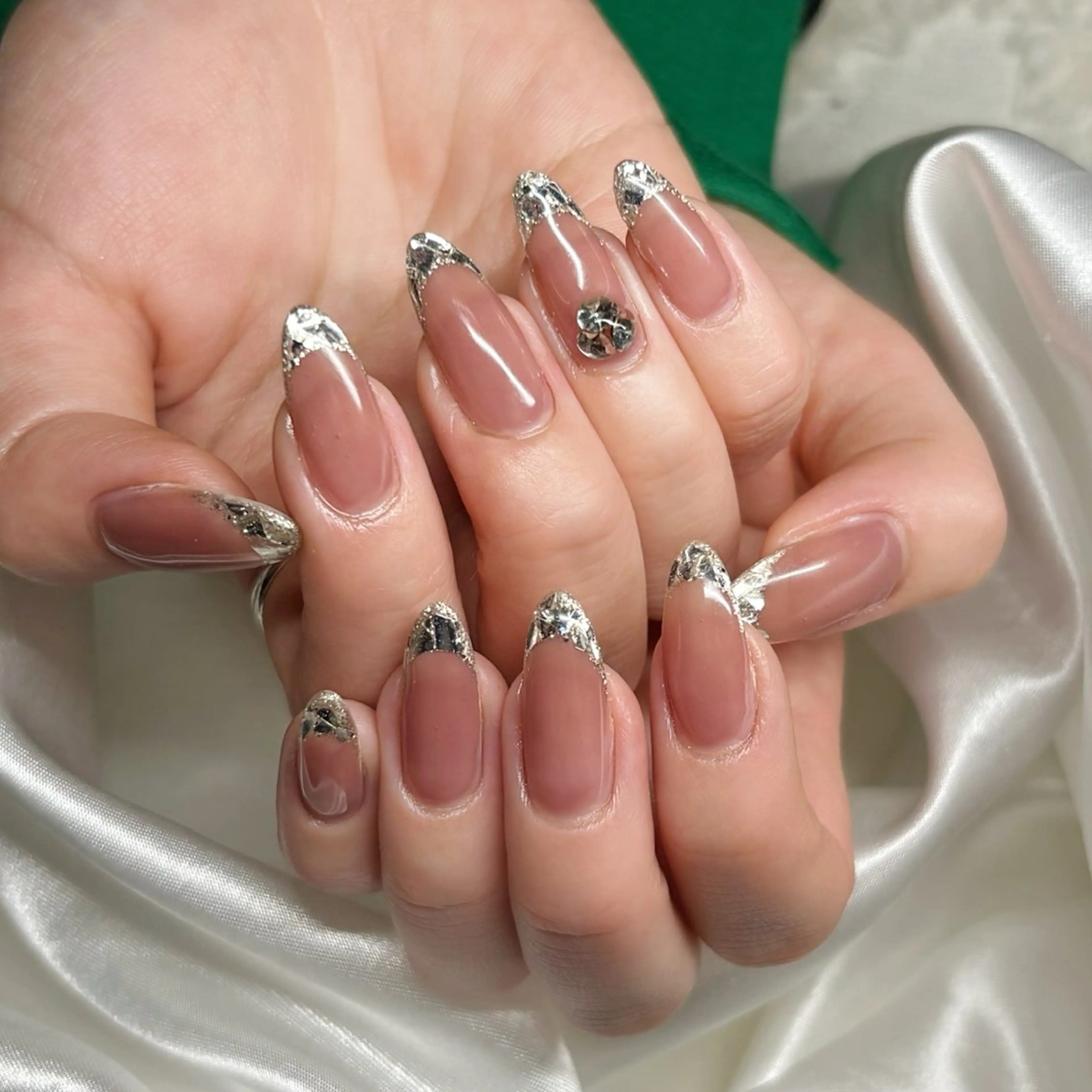 ネイル nailsalon Mirrorのネイルデザイン