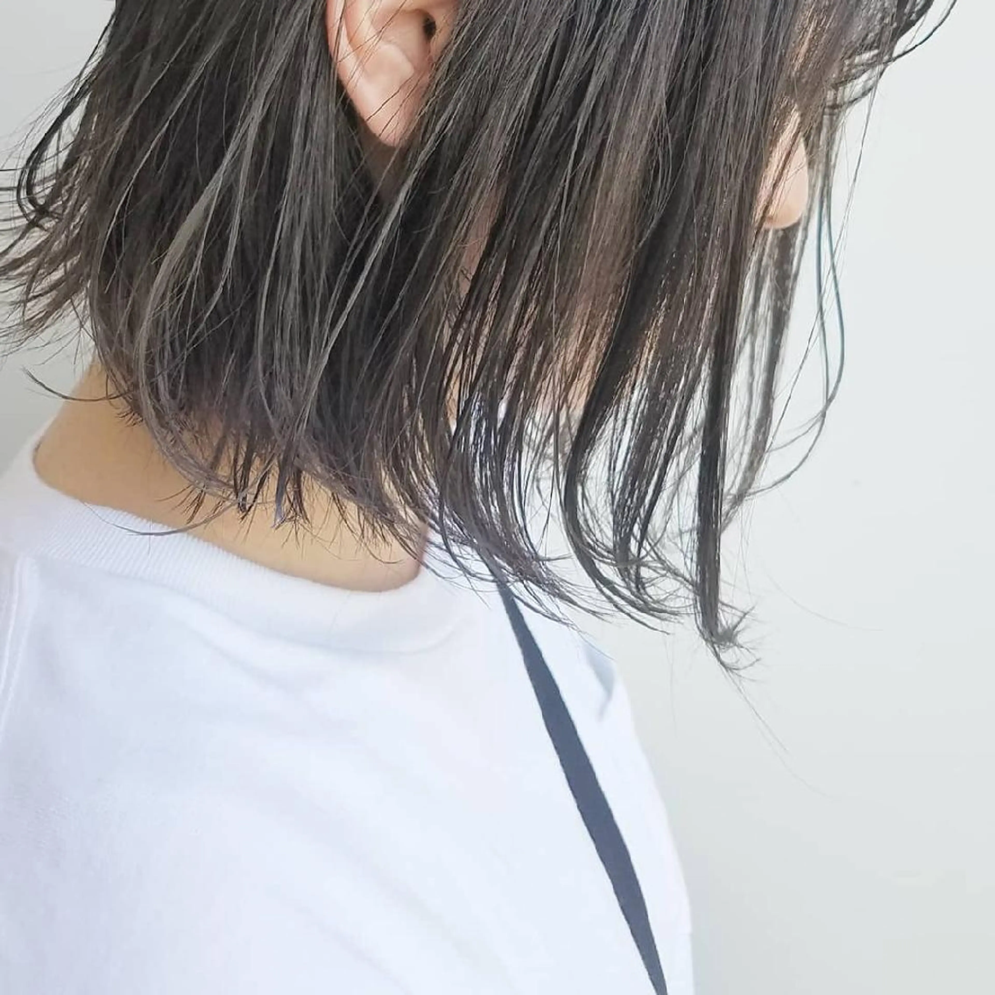 ミディアム カラー アッシュ ミント iplus まつげ、眉毛、耳つぼのマツエク・マツパデザイン