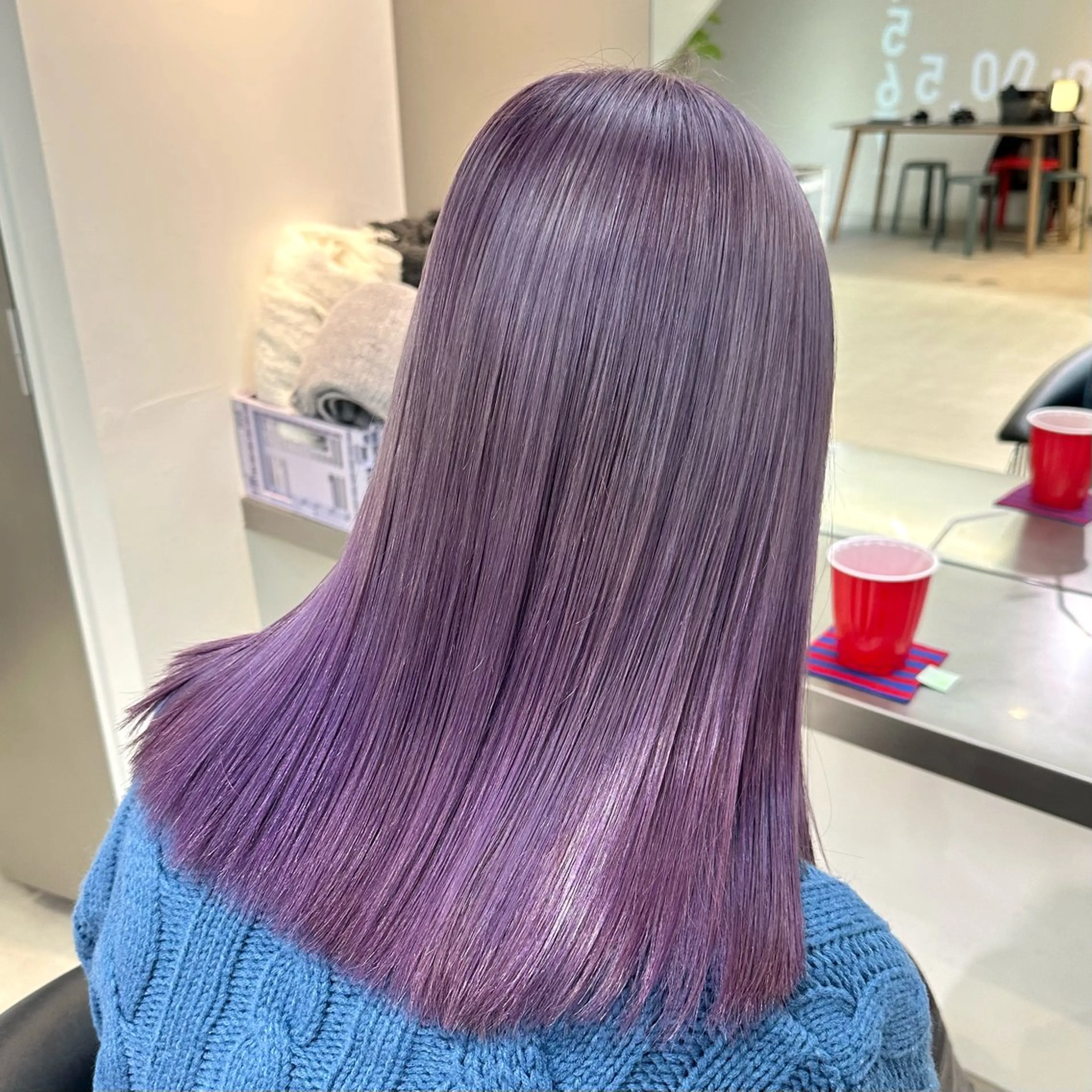 セミロング カラー ブリーチ ラベンダーカラー カット ヘアカラー Ami ブリーチ/ハイトーンのヘアスタイル