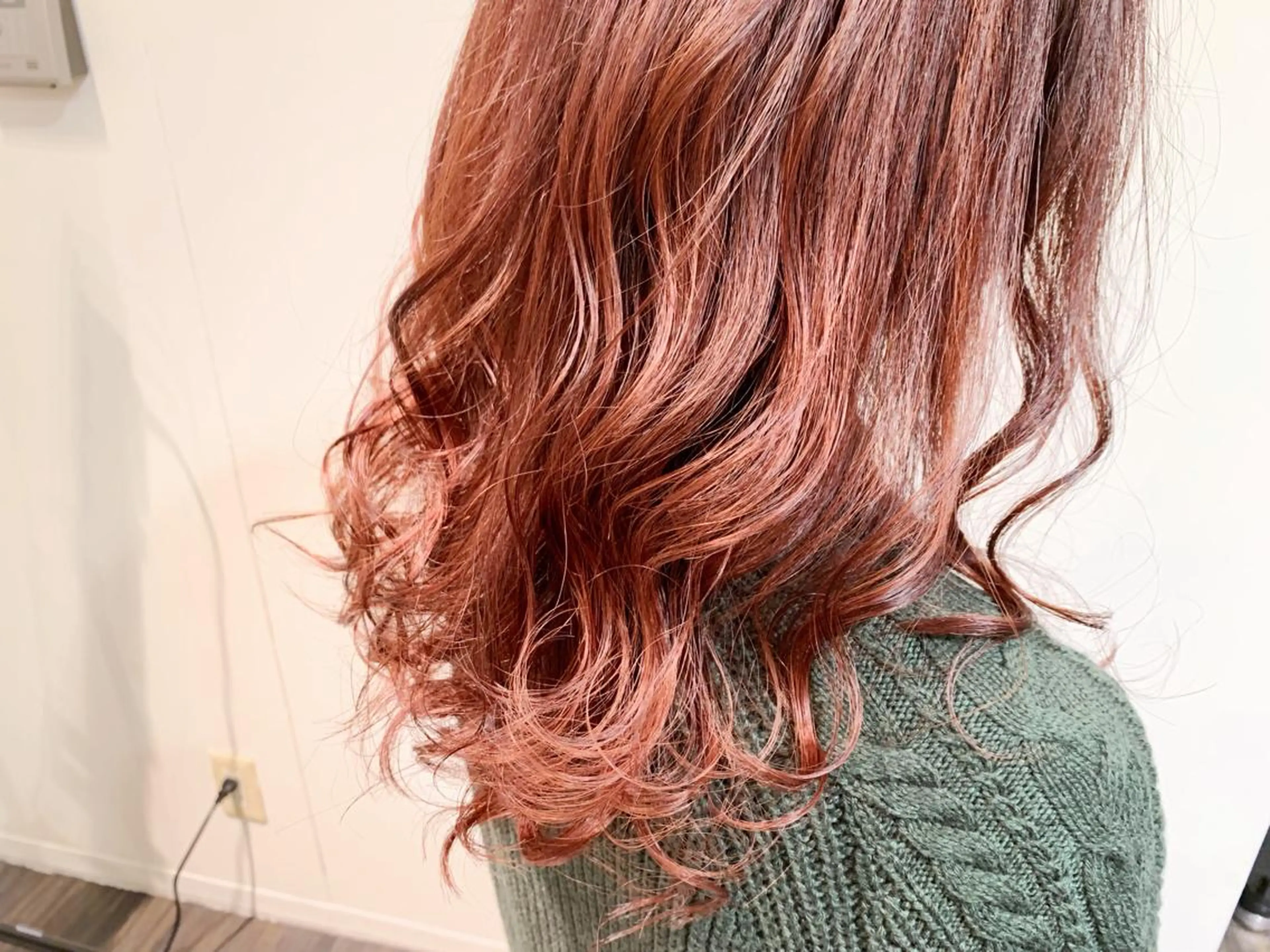 セミロング カラー ヘアアレンジ オレンジ ピンクカラー 🌿‬ ܸAir 透明感🌱西村知佳のヘアスタイル