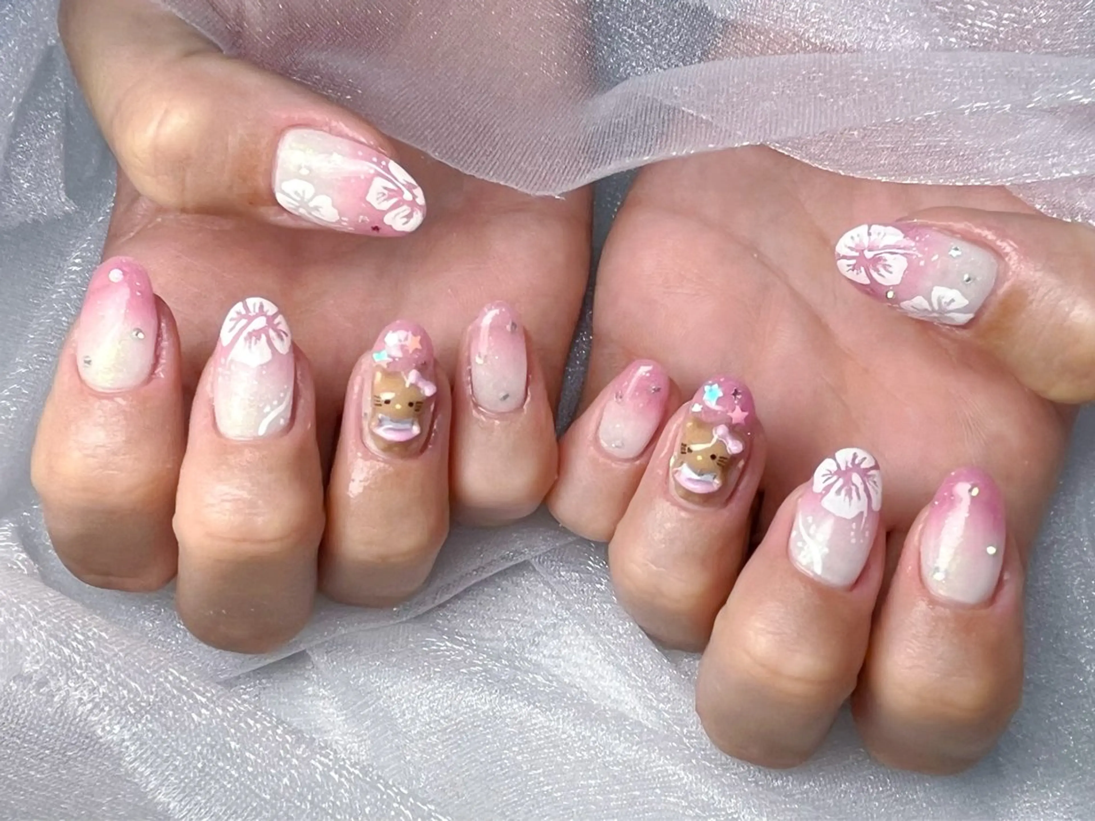 ネイル ハンドネイル Queennail 北堀江Yumiのネイルデザイン