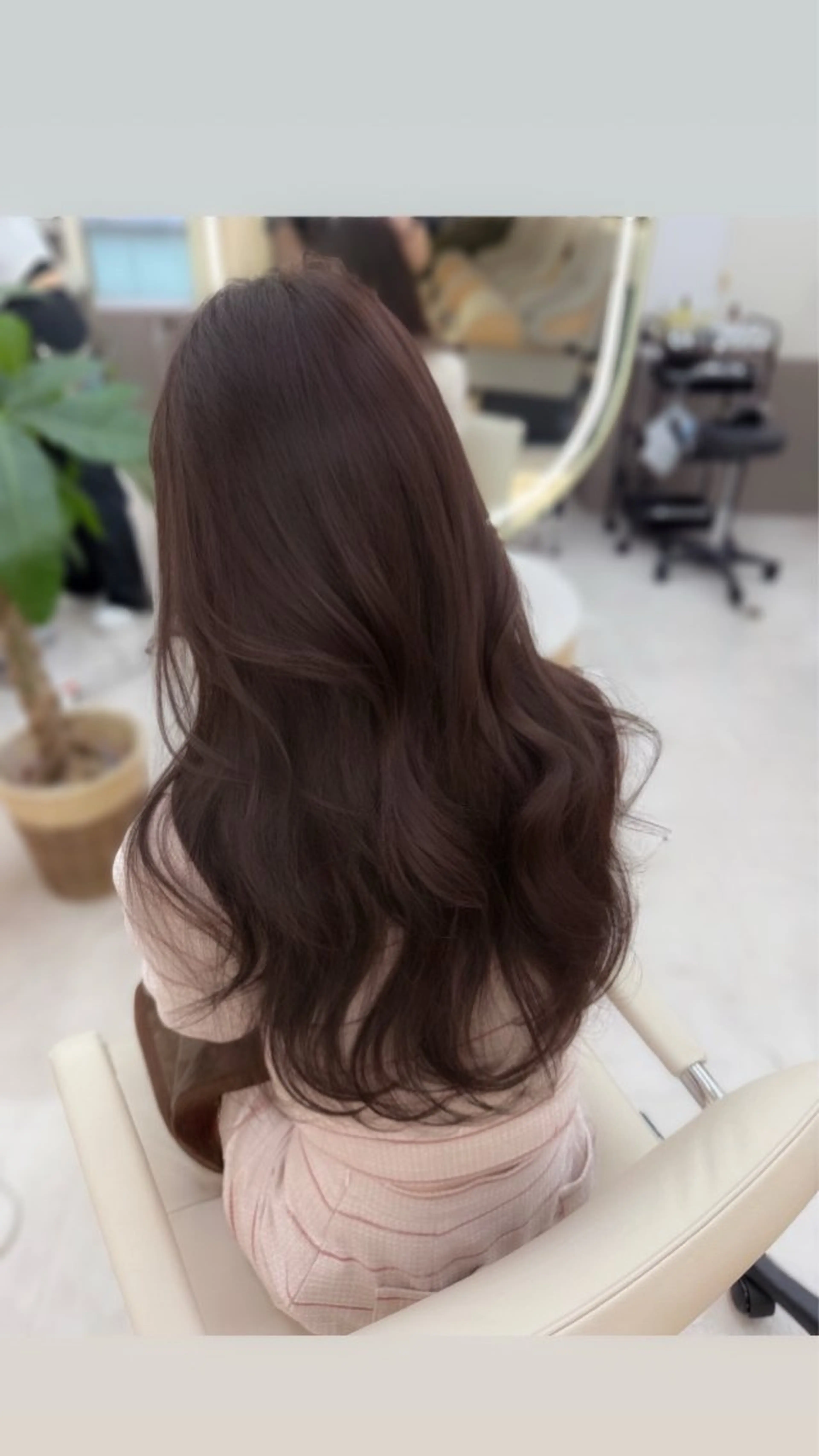 セミロング カラー 顔周りカット/髪質改 善/新宿/畑中稔里のヘアスタイル