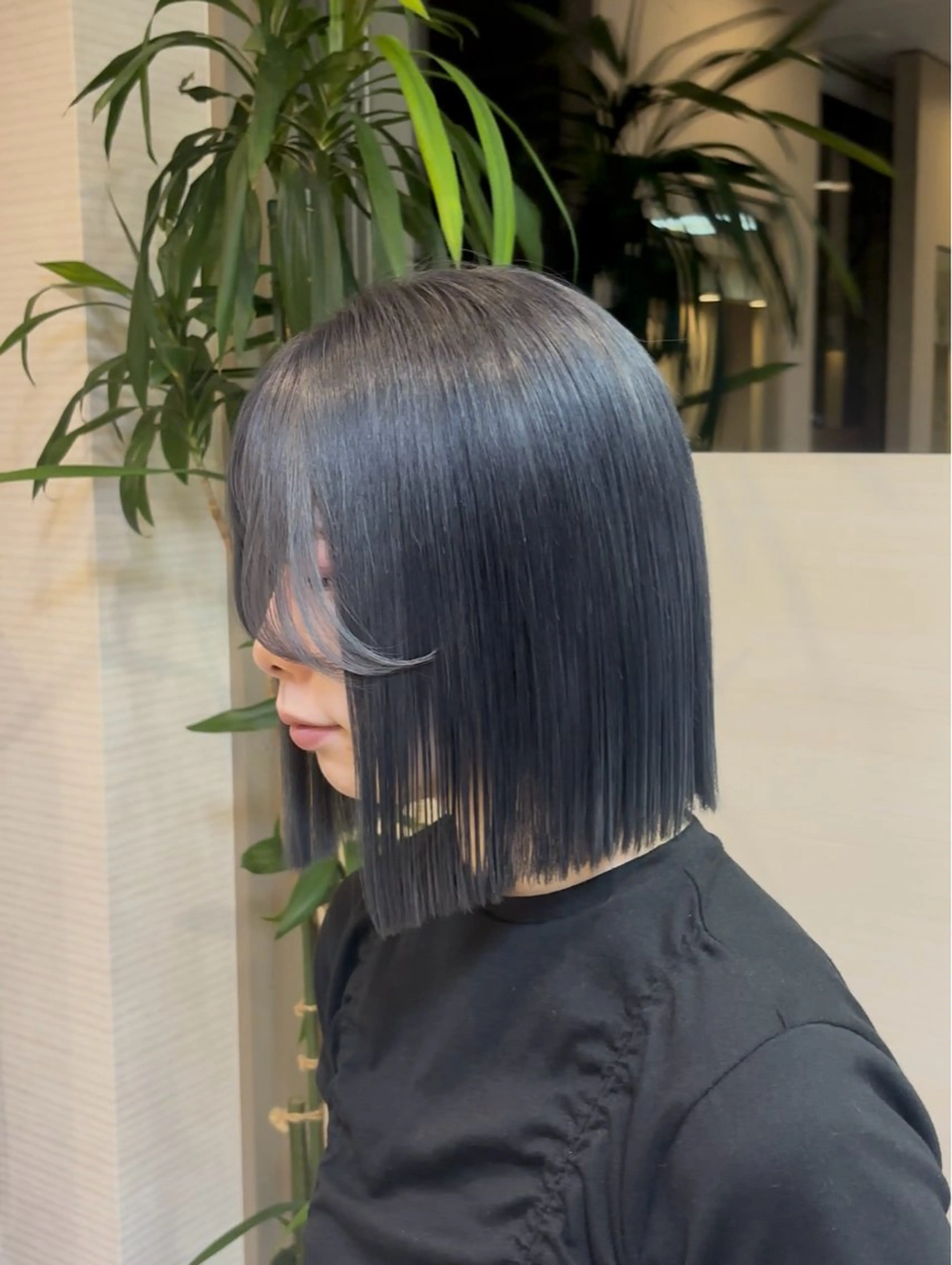 ミディアム カラー アッシュ アッシュグレー 透明感カラー カット ヘアカラー トリートメント 清水 基生のヘアスタイル