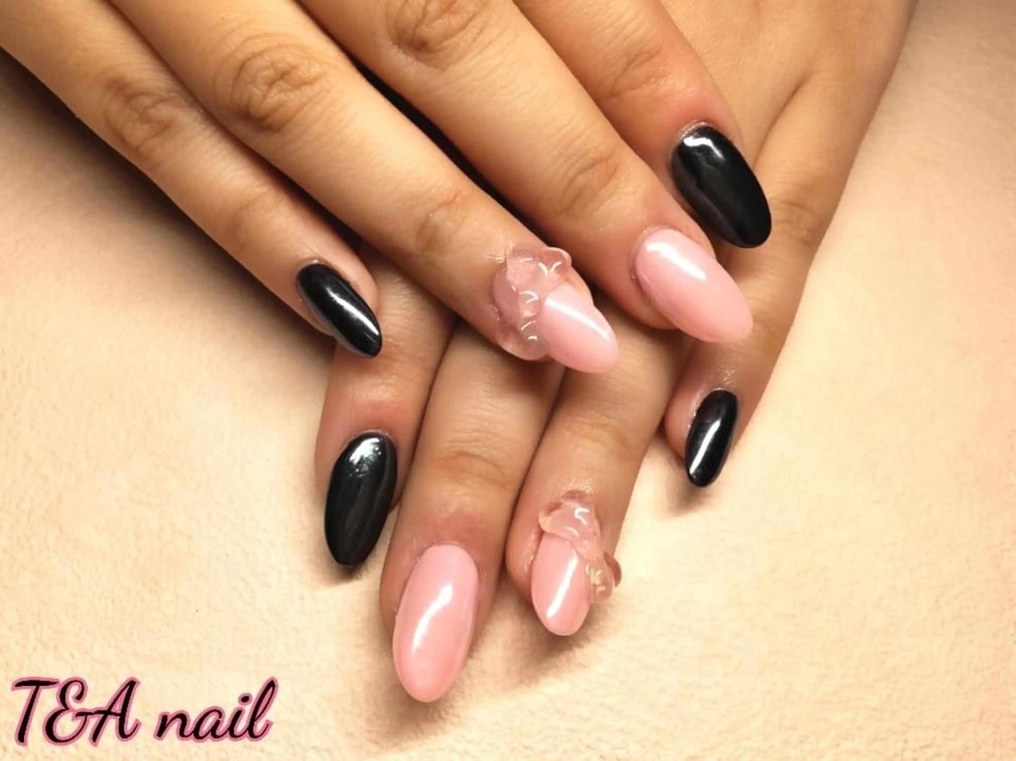 ミディアム ネイル クリアネイル 長さ出し ジェルネイル リボン スカルプネイル ハンドネイル T&A nailのネイルデザイン