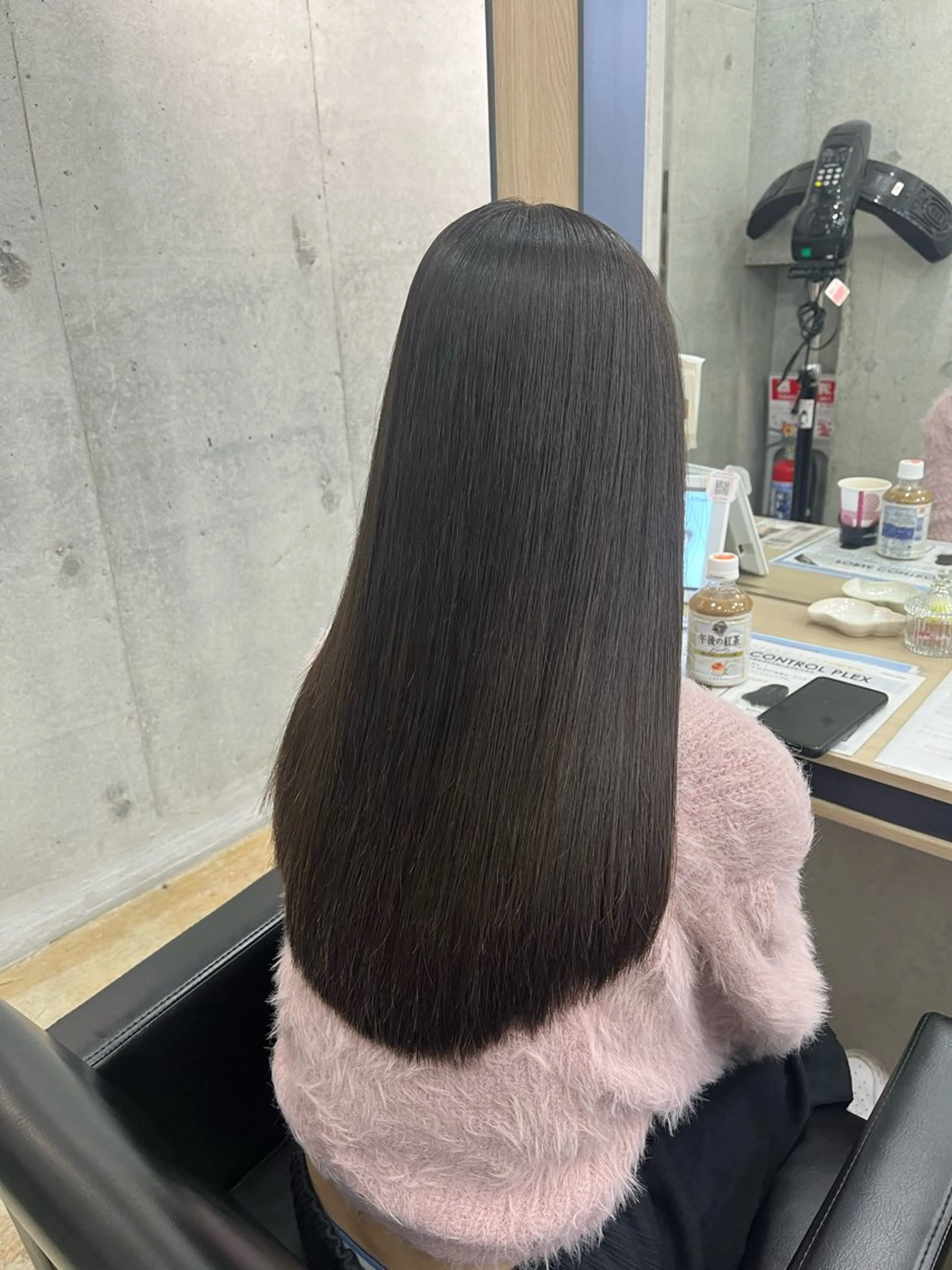 ロング カット 縮毛矯正 🪽髪質改善矯正 🤍MIU🤍のヘアスタイル