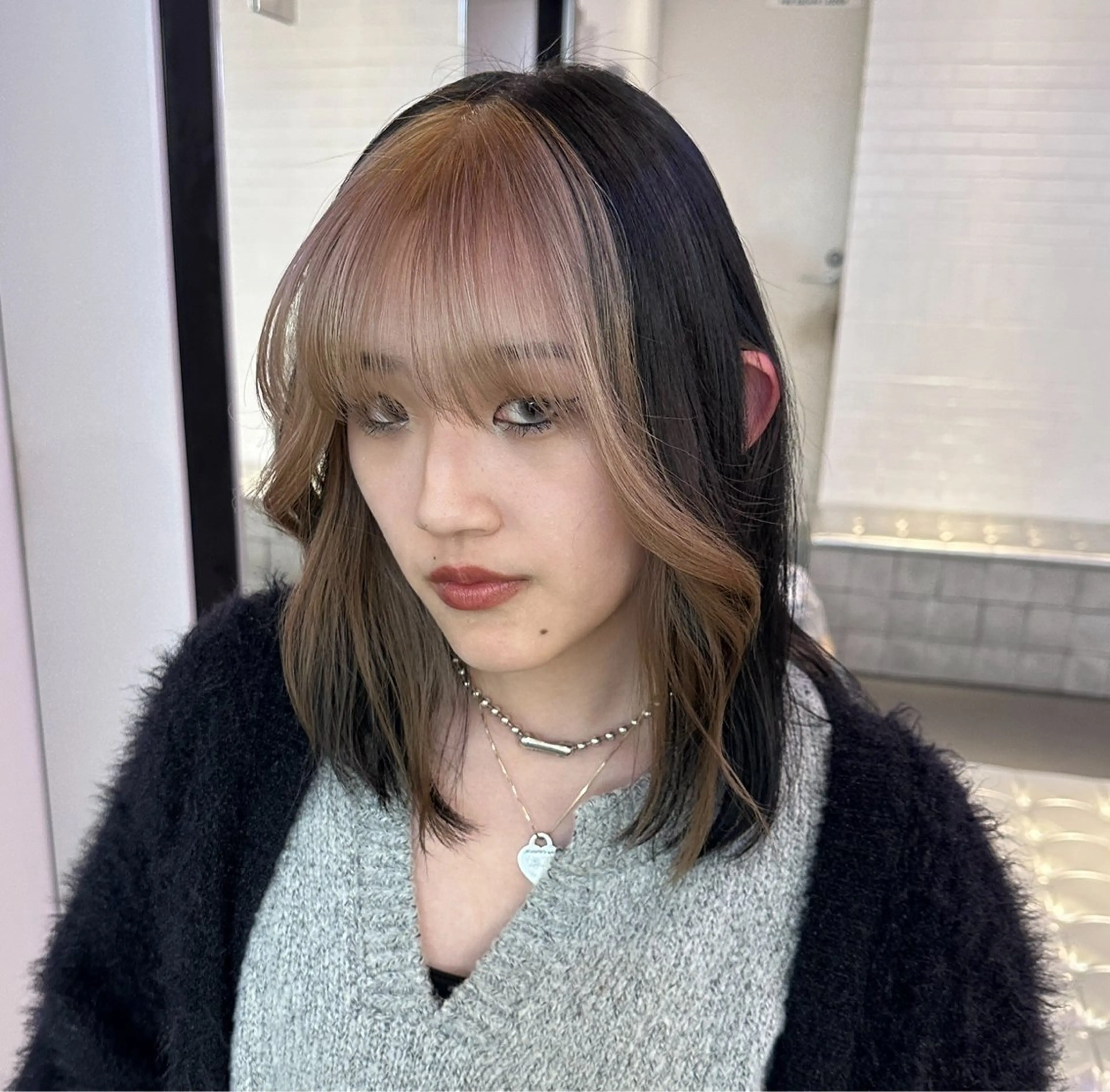 ミディアム カラー ハイトーン/ウルフ /エクステ/ましろのヘアスタイル