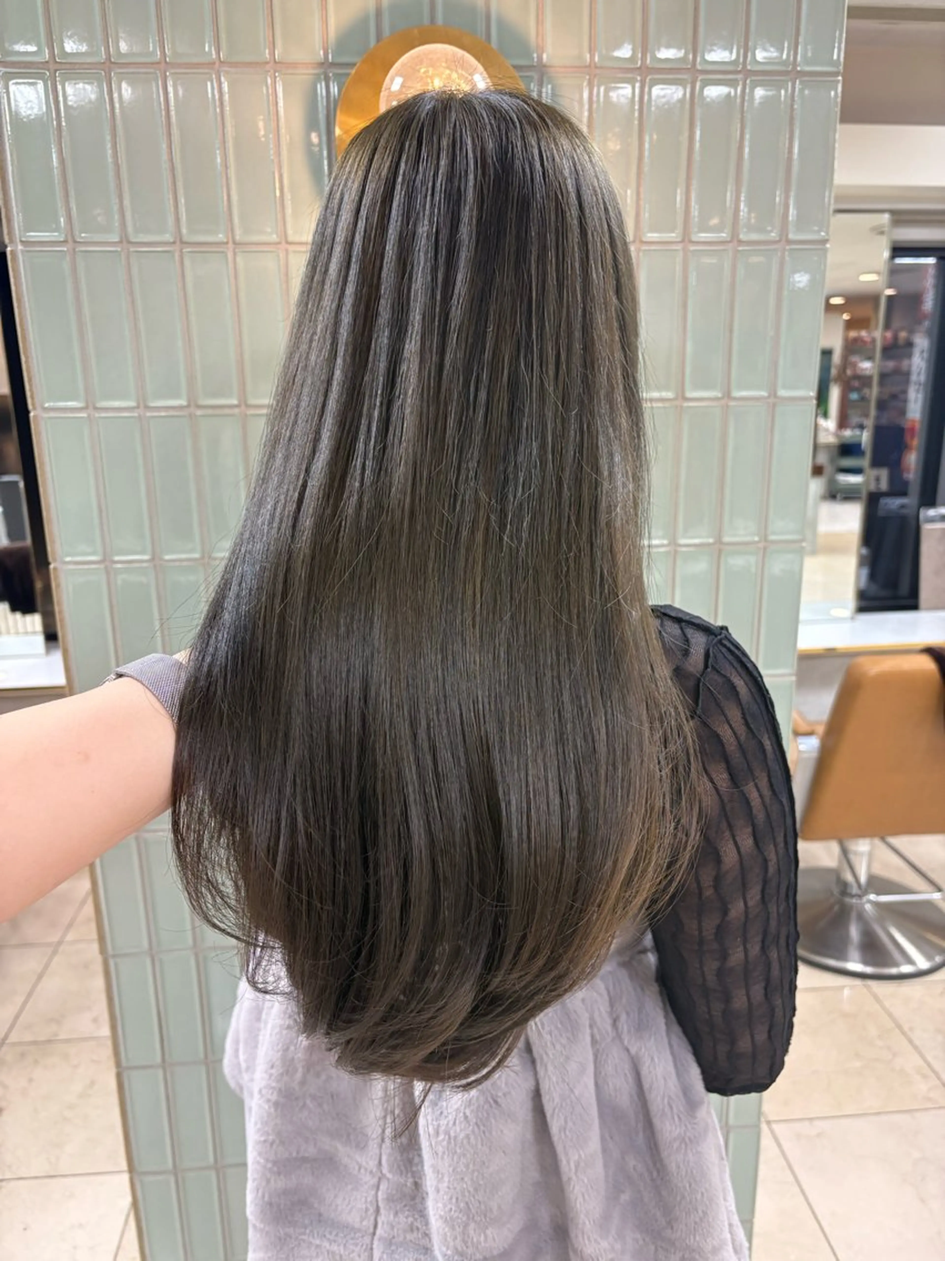 カラー オリーブカラー 🌿新宿 カットモデル🫧のヘアスタイル