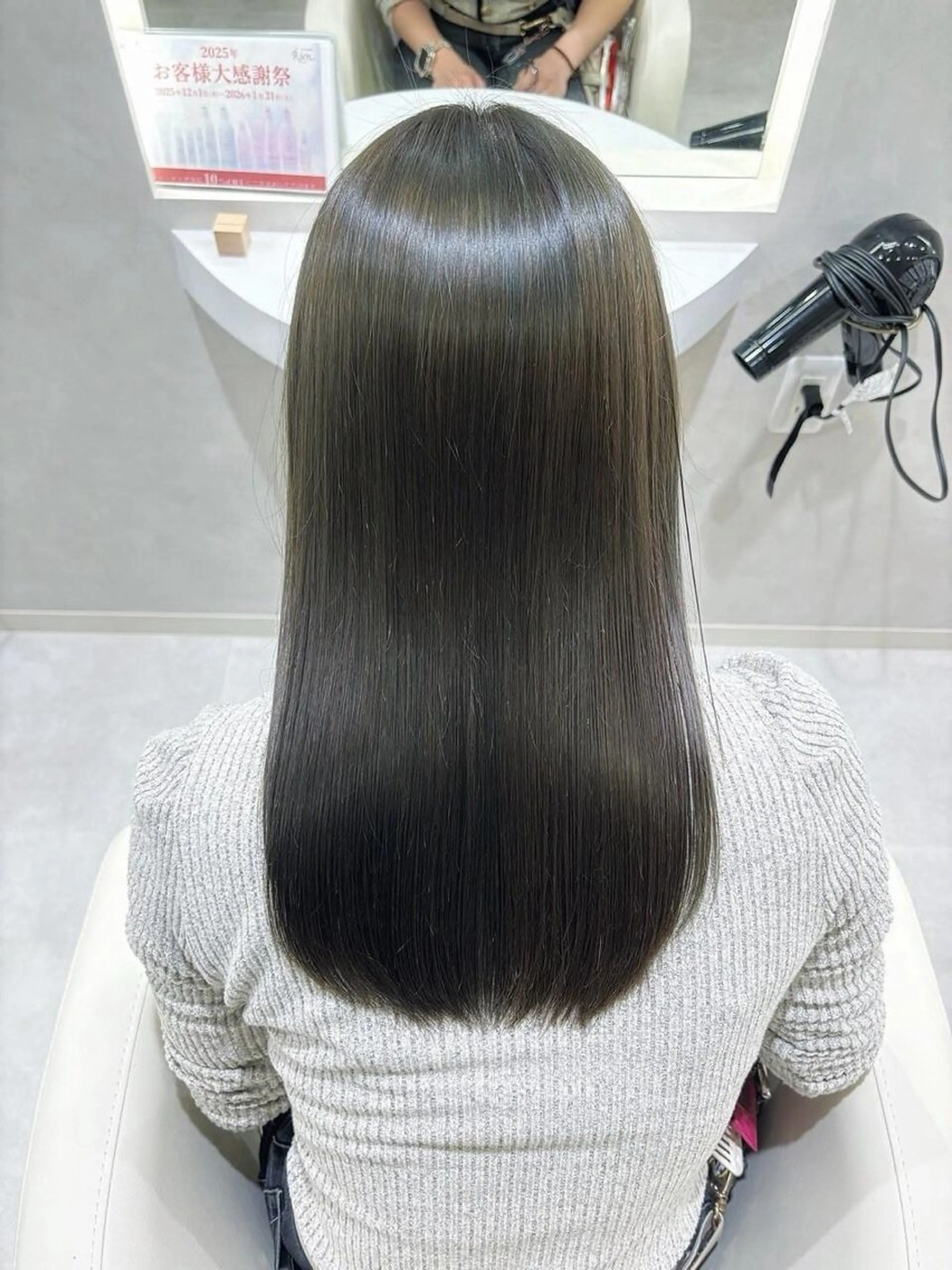 ロング カラー ヘアカラー トリートメント 艶髪/髪質改善 /透明感カラー/鴻巣のヘアスタイル