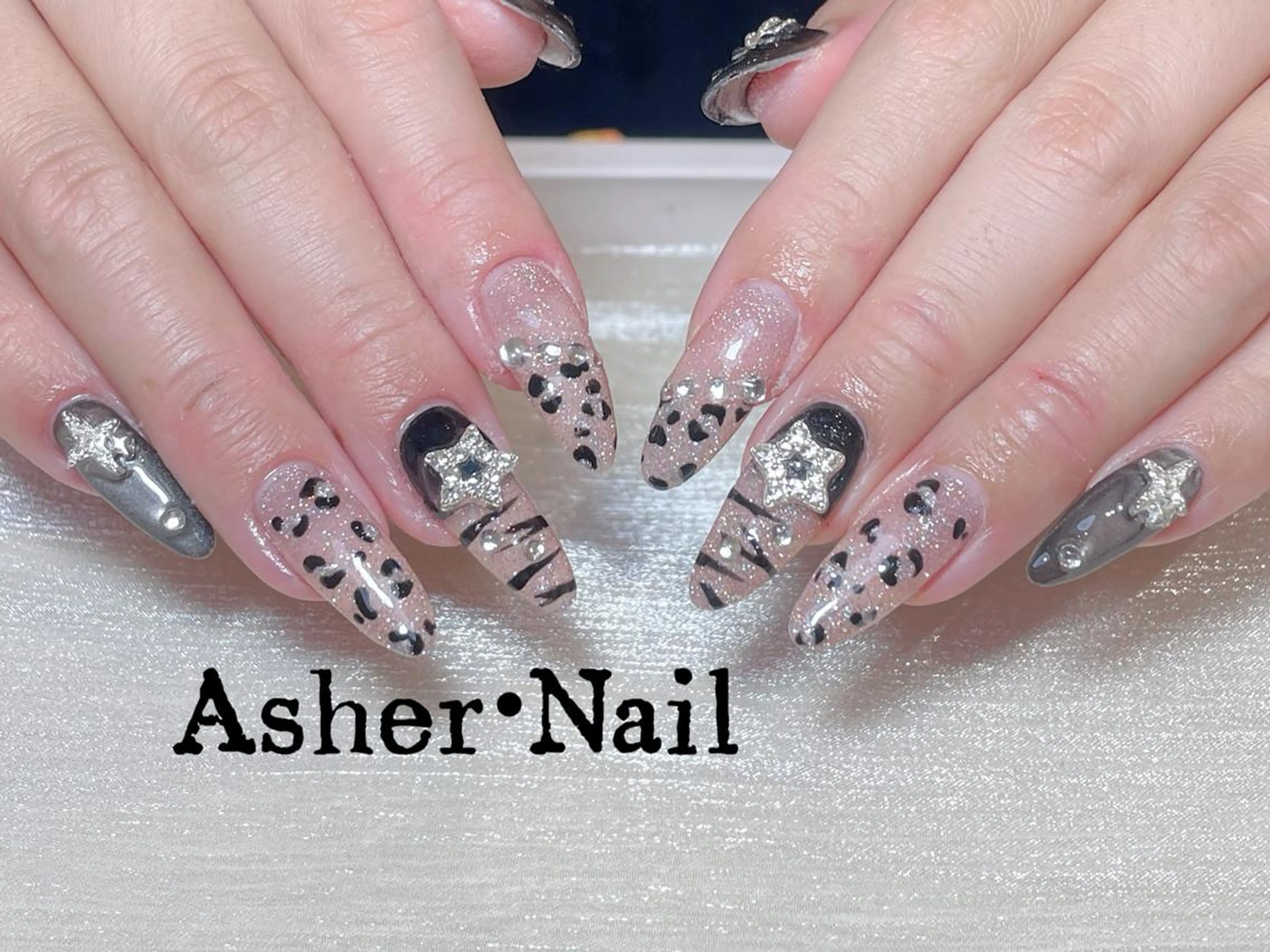 ネイル ハンドネイル ハンドケア Asher-Yuki 🍁のネイルデザイン