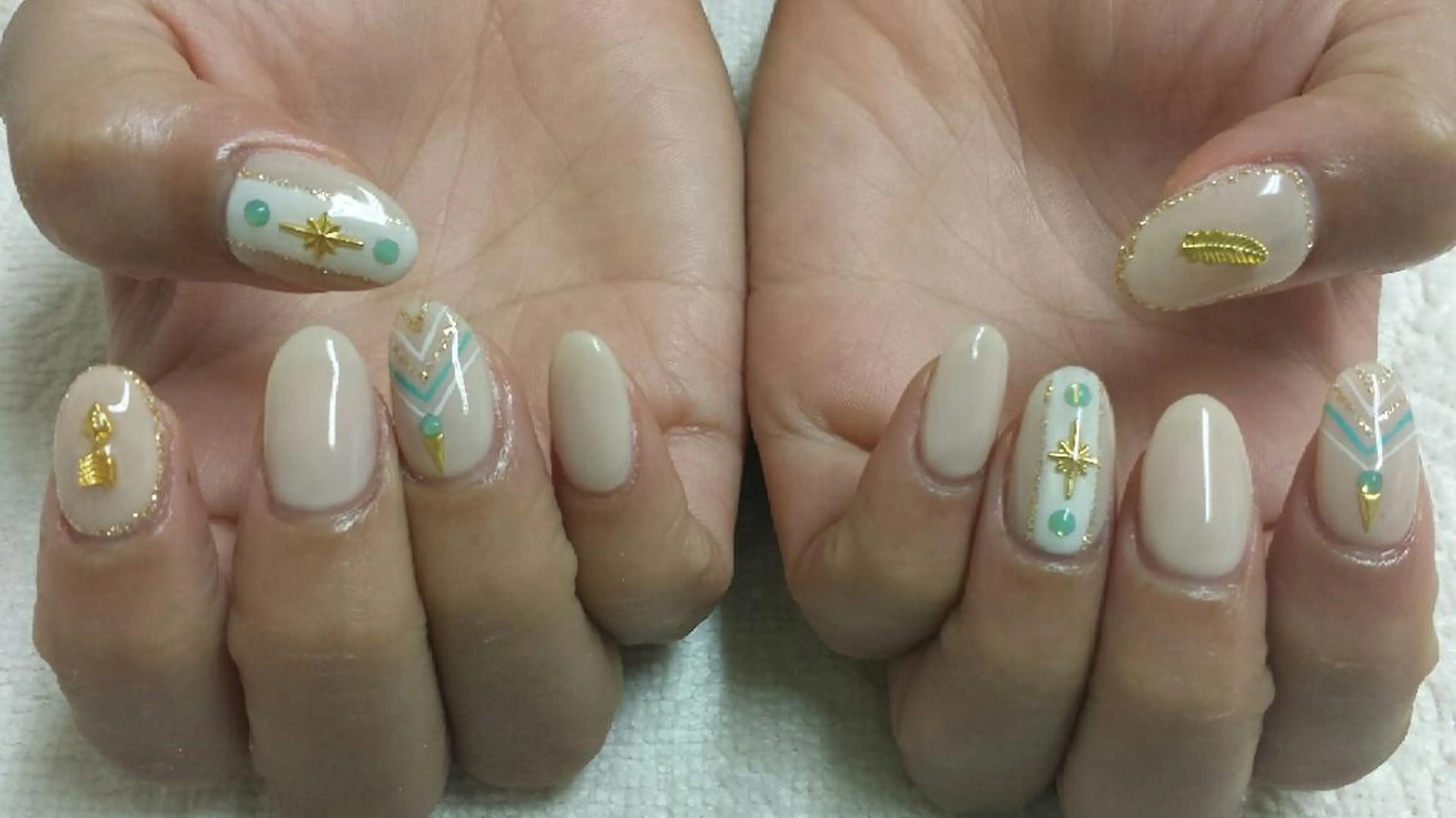 ネイル 河野ちえ (雑誌掲載サロン)のネイルデザイン