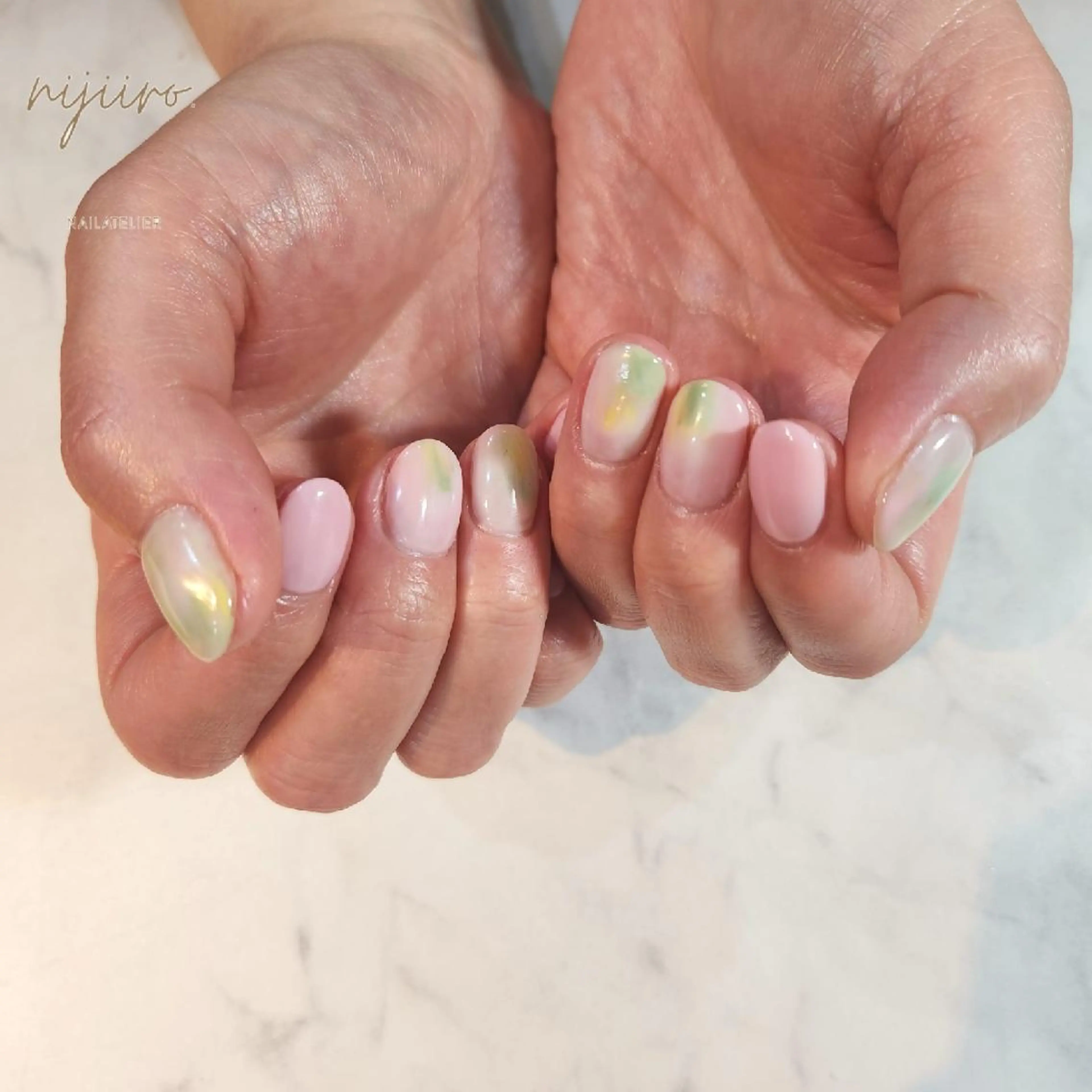 ネイル ハンドネイル nailatelier nijiiro.所属・nijiiro🌈 サトウのネイルデザイン