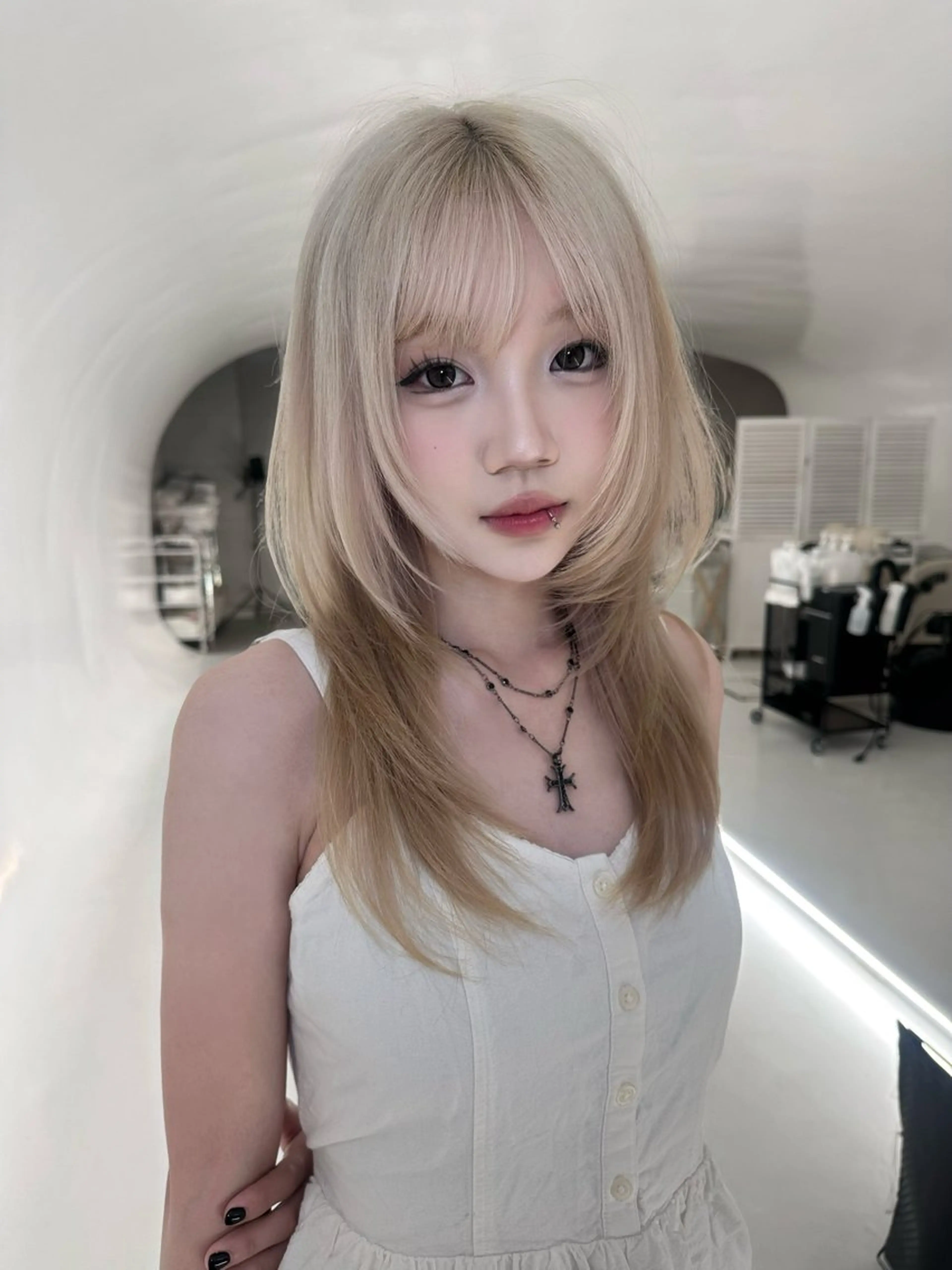 セミロング カラー カット ヘアカラー トリートメント RiA/レイヤーカッ ト/ハッシュカットのヘアスタイル