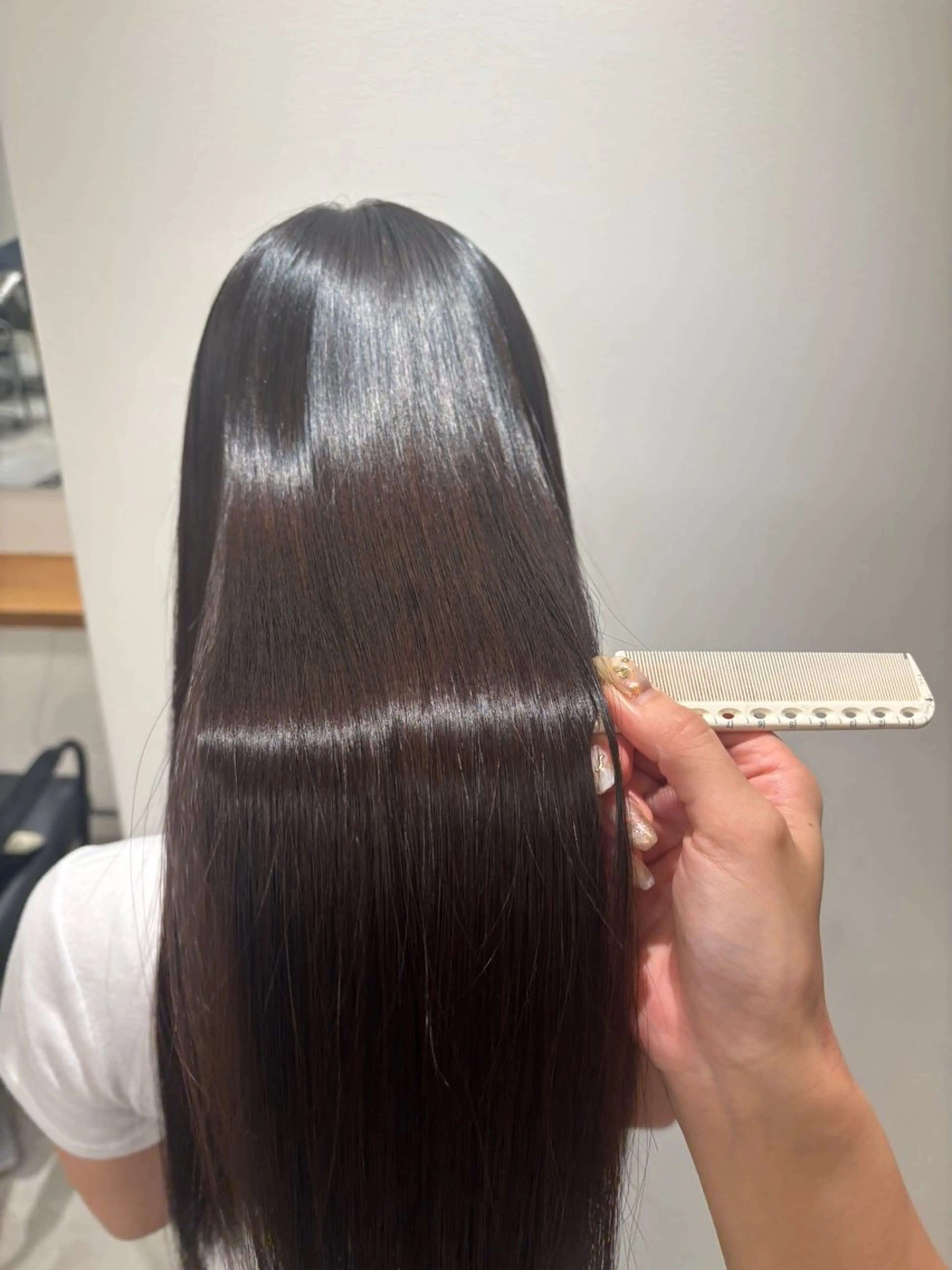 ロング 縮毛矯正 カット 縮毛矯正 ミズノ アイ 🪅のヘアスタイル