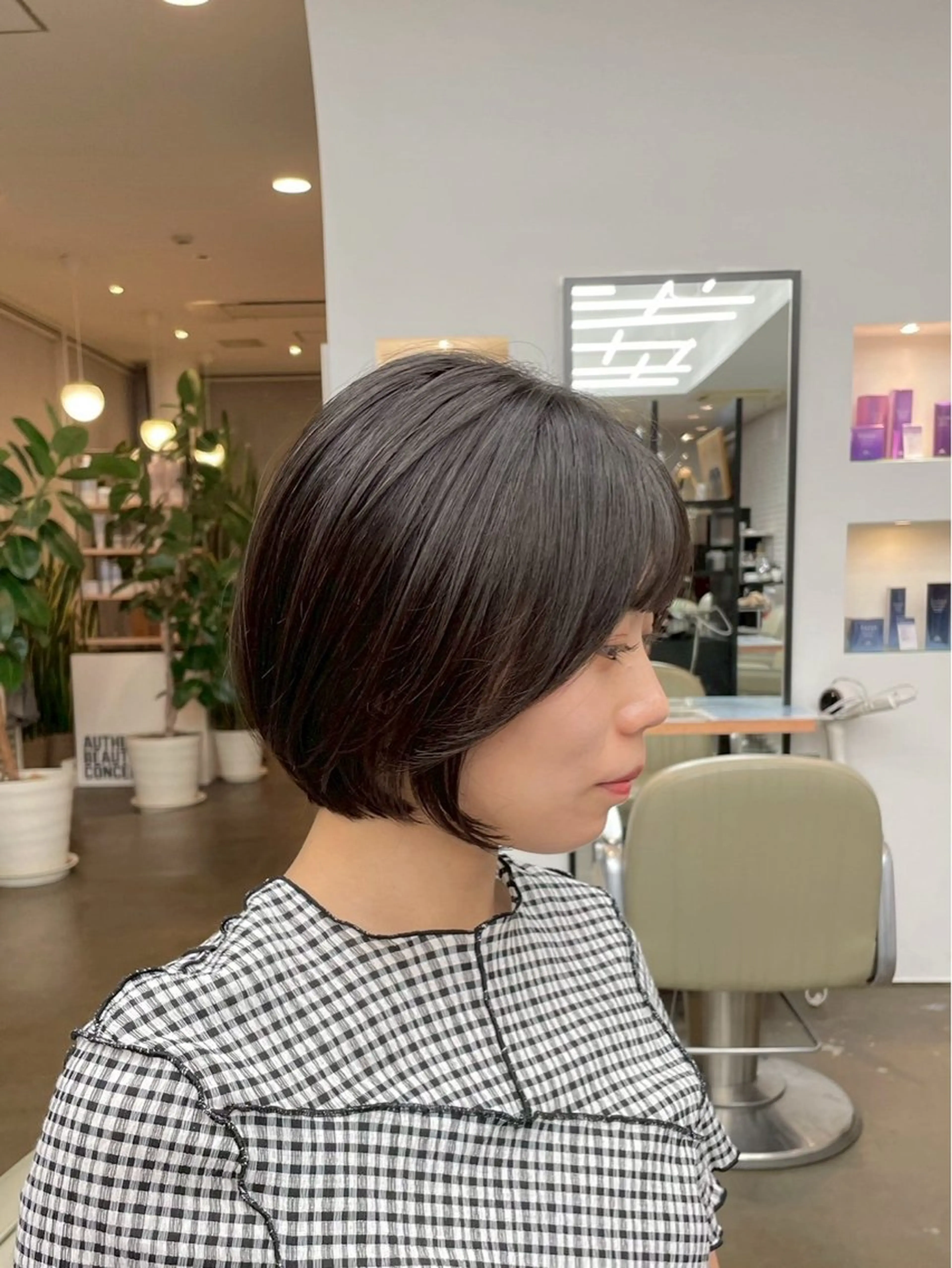 ショート ヘアアレンジ 顔周りカット カット ヘアカラー トリートメント 🎧ayaka/ボブ /透明感カラー🩵のヘアスタイル