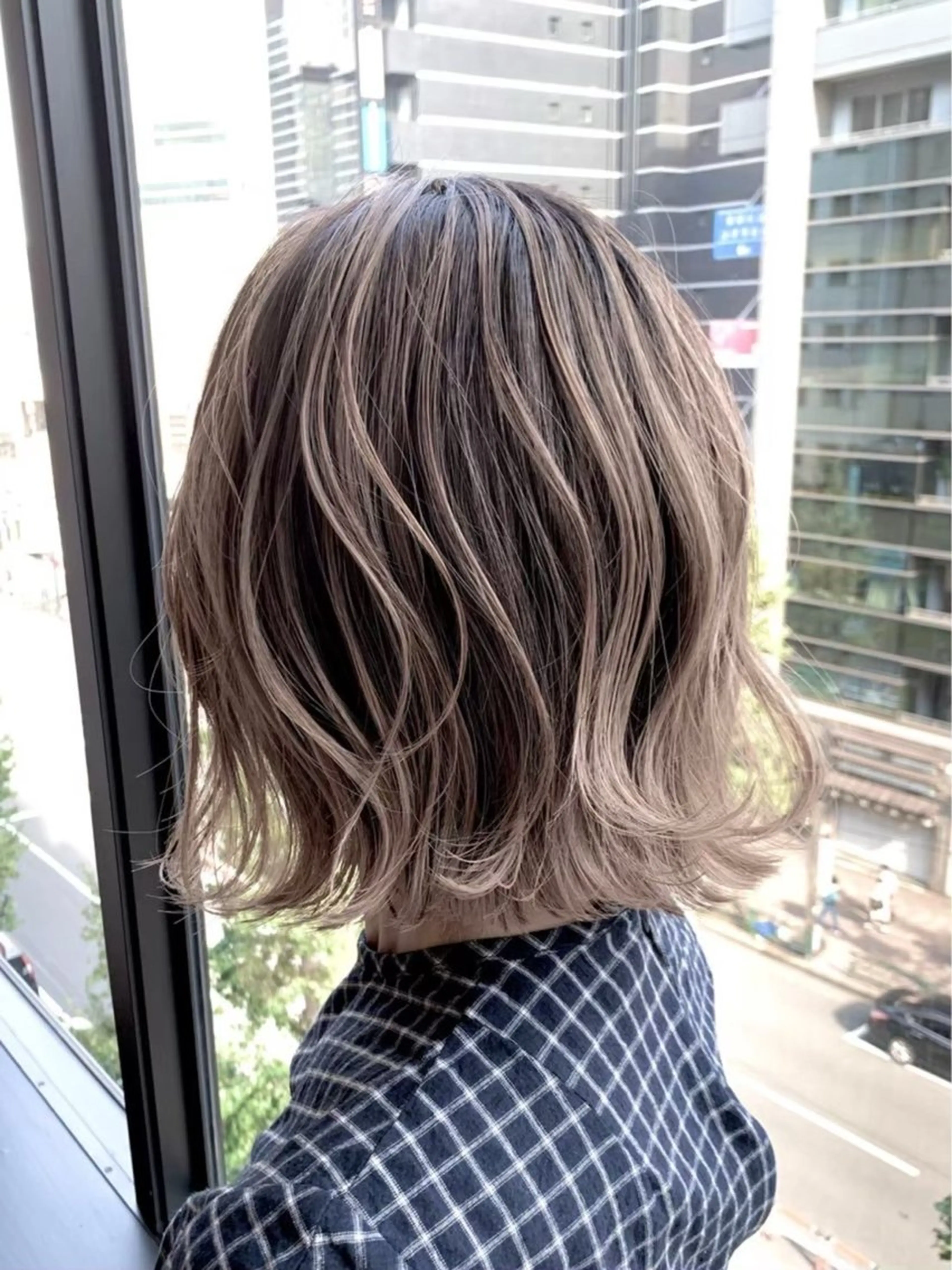 ショート カラー 透明感カラー/レイヤ ーhinata.のヘアスタイル